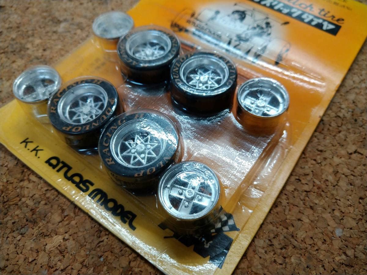 Amazon.co.jp: アトラスモデル 1/20 ホワイトレター スリックタイヤ