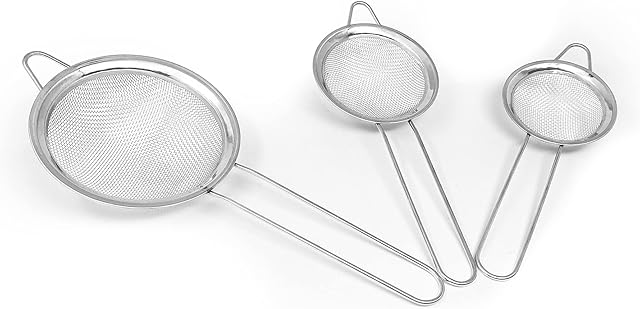 Tea Strainers Set Fine Mesh Sieve with Long Handle Kitchen Colander Filter No Sharp Edges Small Medium Large Sizes for Tea Coffee Powder (3 x Stainless Steel Strainers)