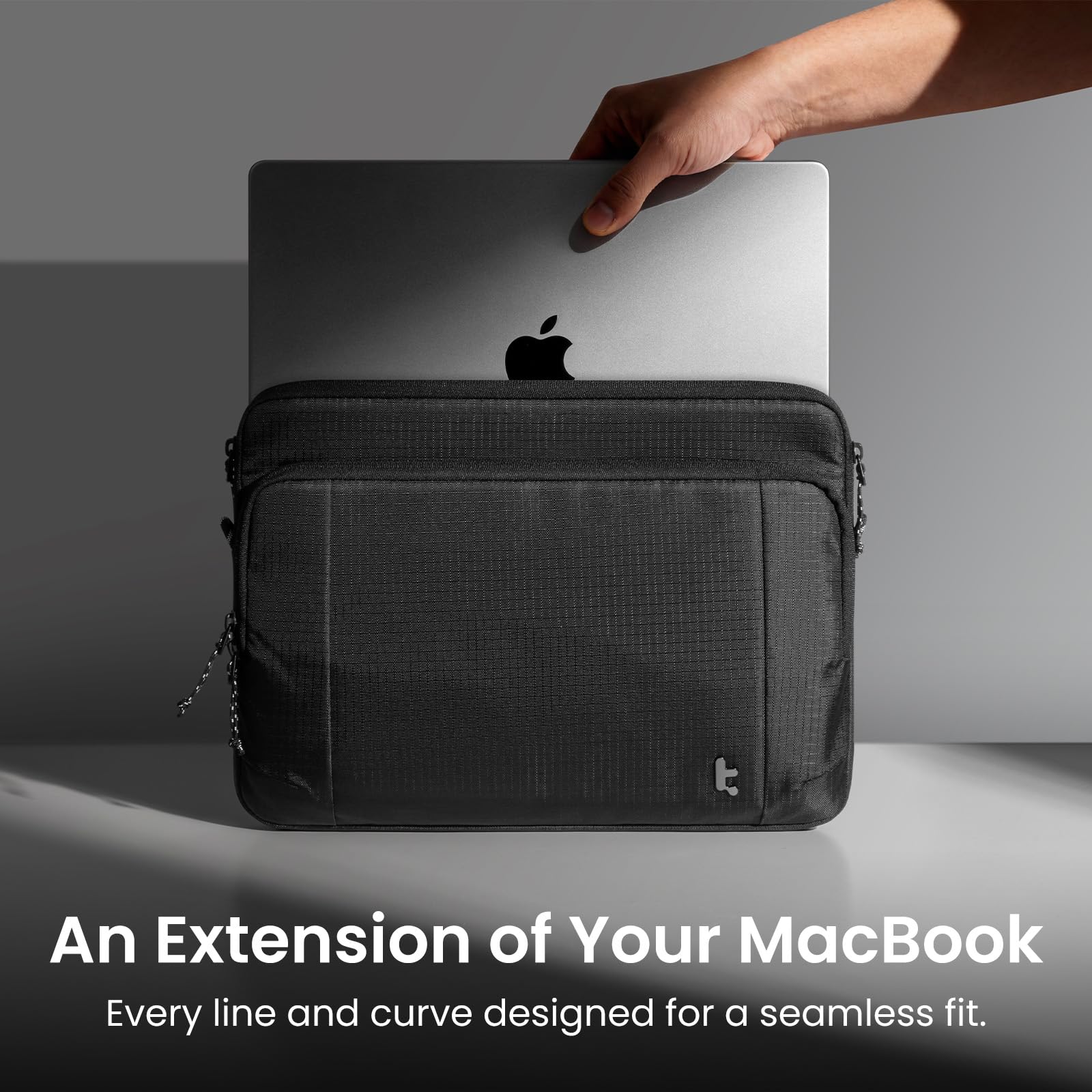 tomtoc lekka torba na MacBook Pro 14" M5 Pro/A3426, M5 Max/A3427 2026, M4/M3/M2/M1 A3434/A3112/A3401/A3185/A2992/A2918 2021-2025, wodoodporne etui z ochroną CornerArmor