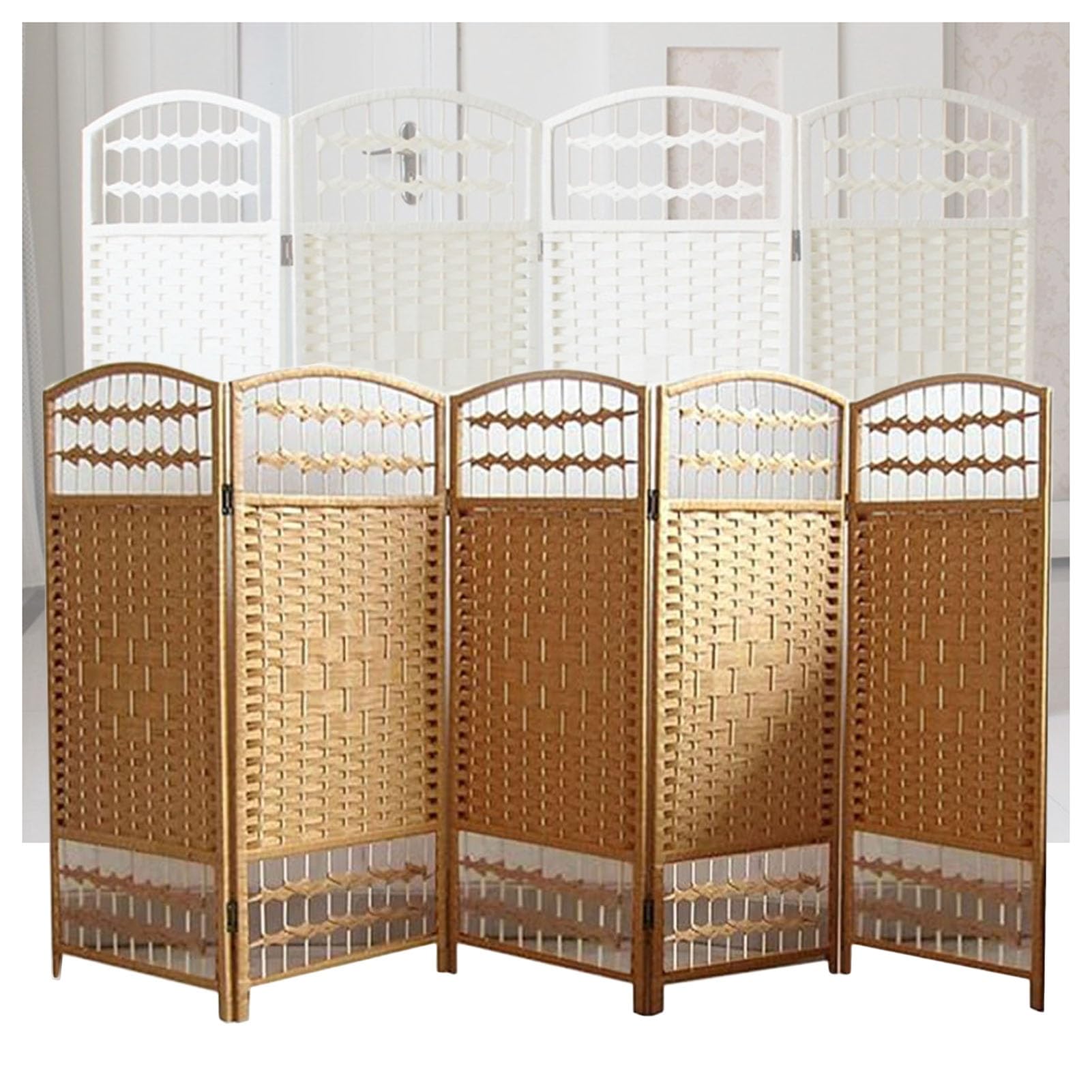 Separador decorativo de ratán ideal para crear un rincón de estudio en el salón