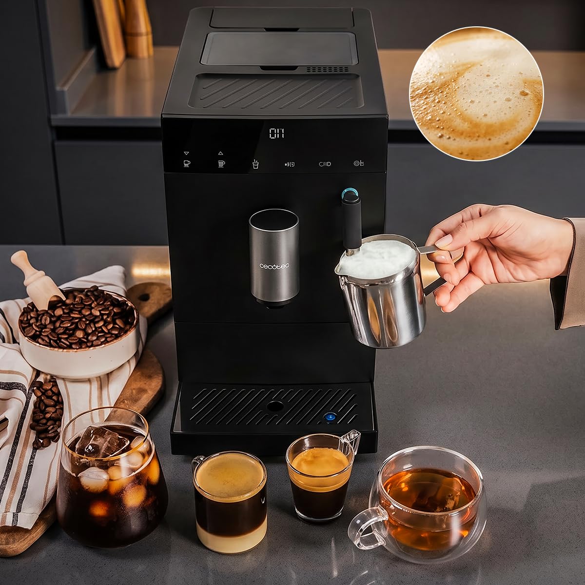 Cecotec Macchina da Caffè Superautomatica Compatta con Montalatte Cremmaet Compact Elite. 1350W, 19bar, Sistema Thermoblock, Contenitore Caffè in Grani 120 g con Macinacaffè e Serbatoio 1,1L