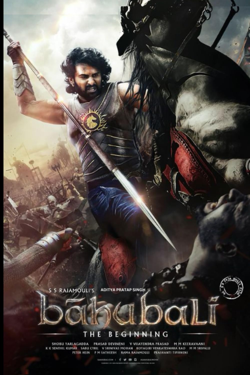 Baahubali: The Beginning (2015) Paperback – 8 Aug. 2023