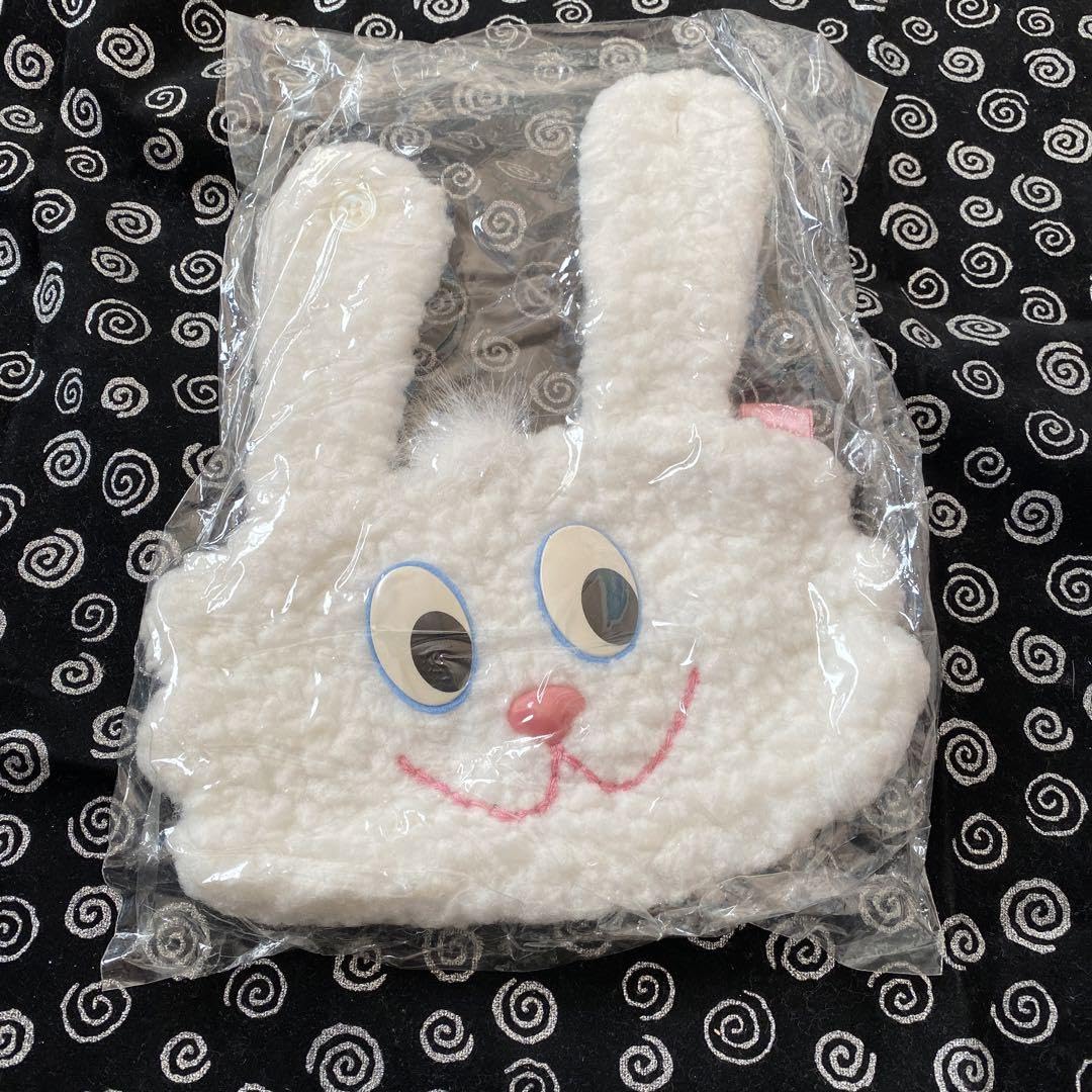 Amazon | ロドニーサンダーバニーぬいぐるみポーチ | バッグ