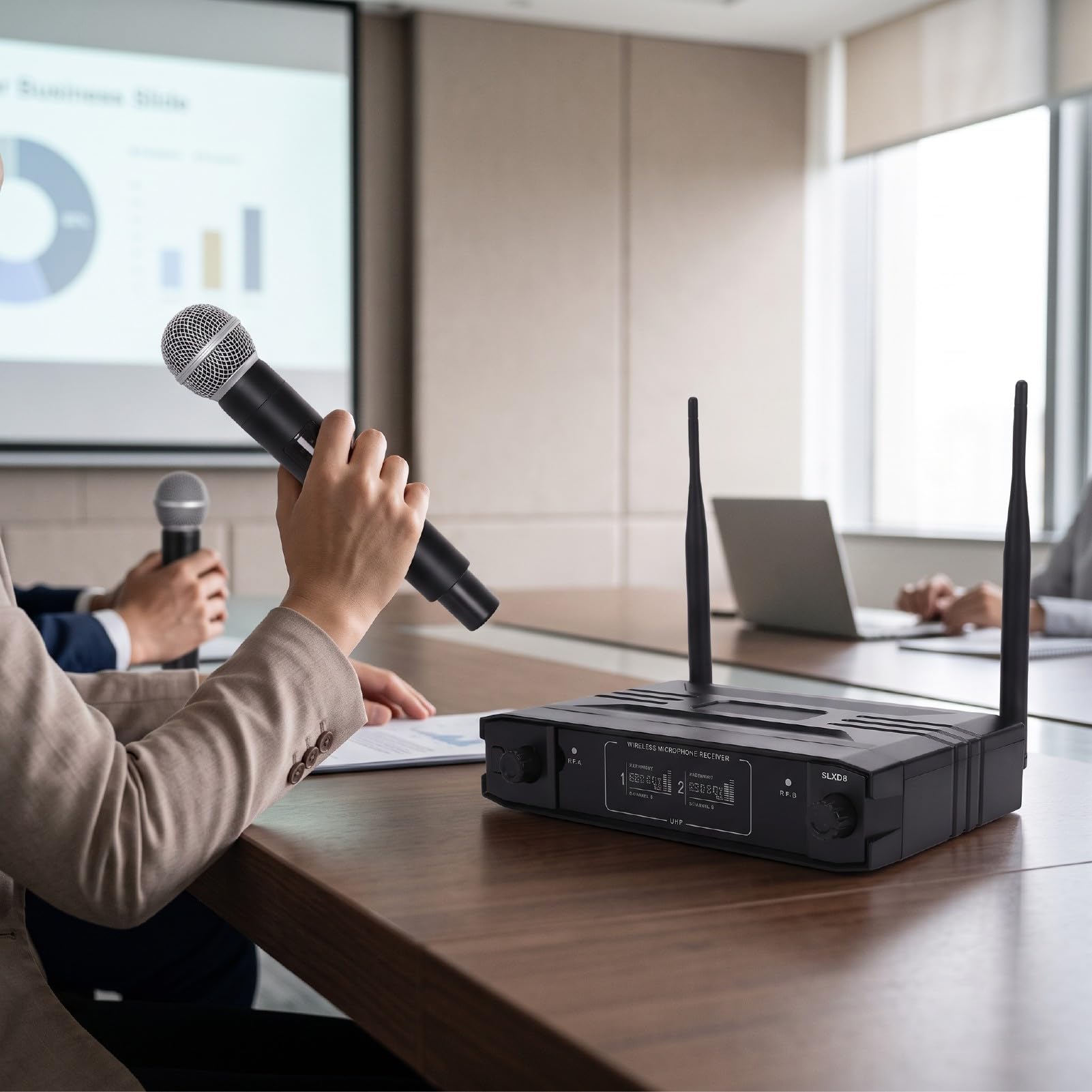 XUMIUZIY Microfonico Portatile Wireless, Doppio Canale per Palco per Conferenze Karaoke (Spina europea)