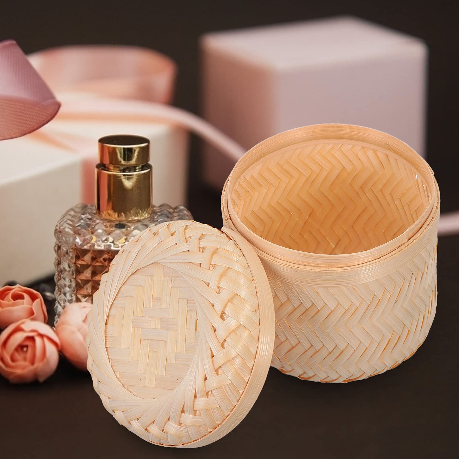 Cabilock 1pc Woven Storage Box with Lid Decorative Pastoral Style Container for Home Organization and Mini Storage