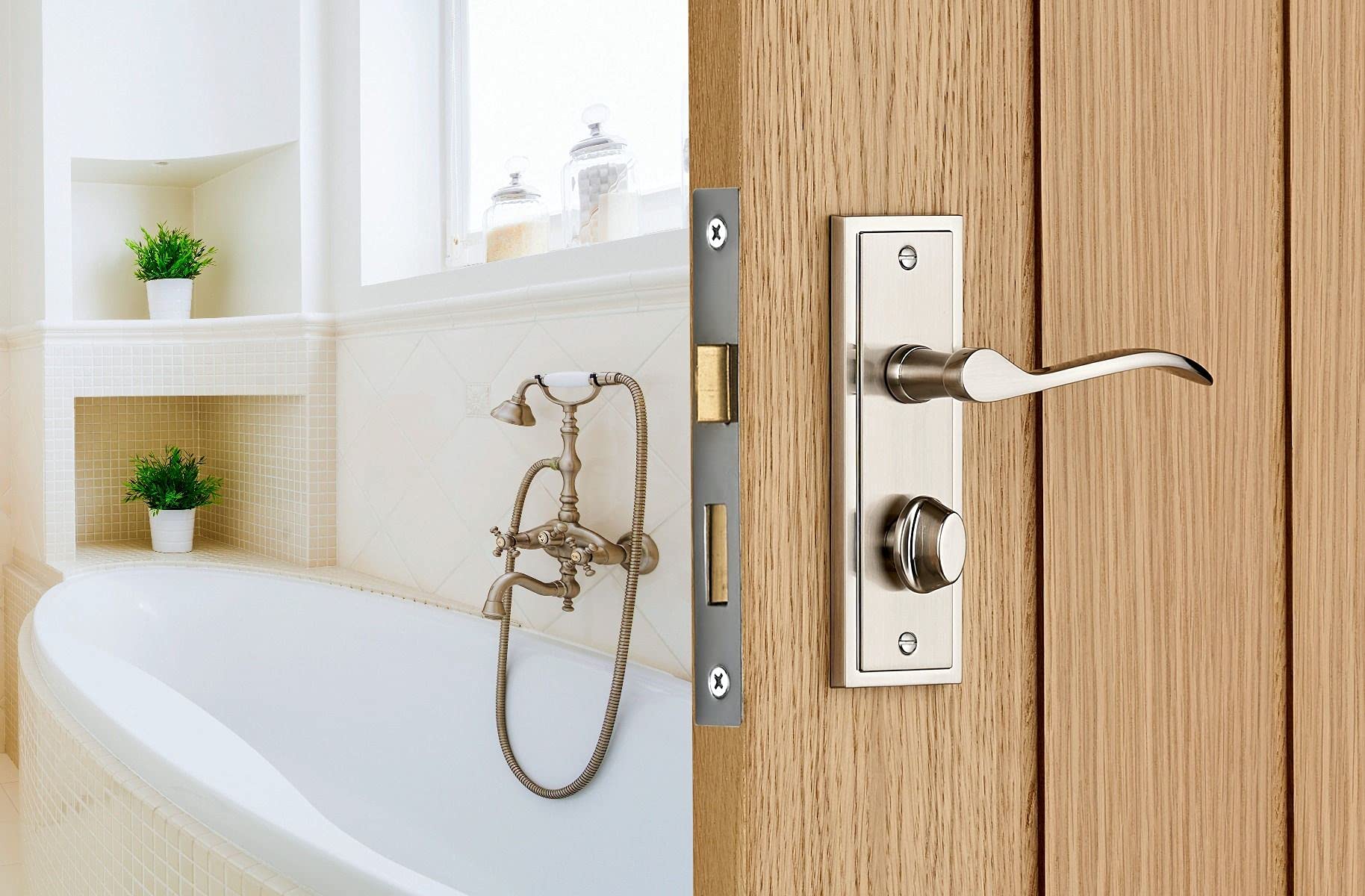 Bathroom Door Lock Types A Helpful Guide With Images atelieryuwa.ciao.jp