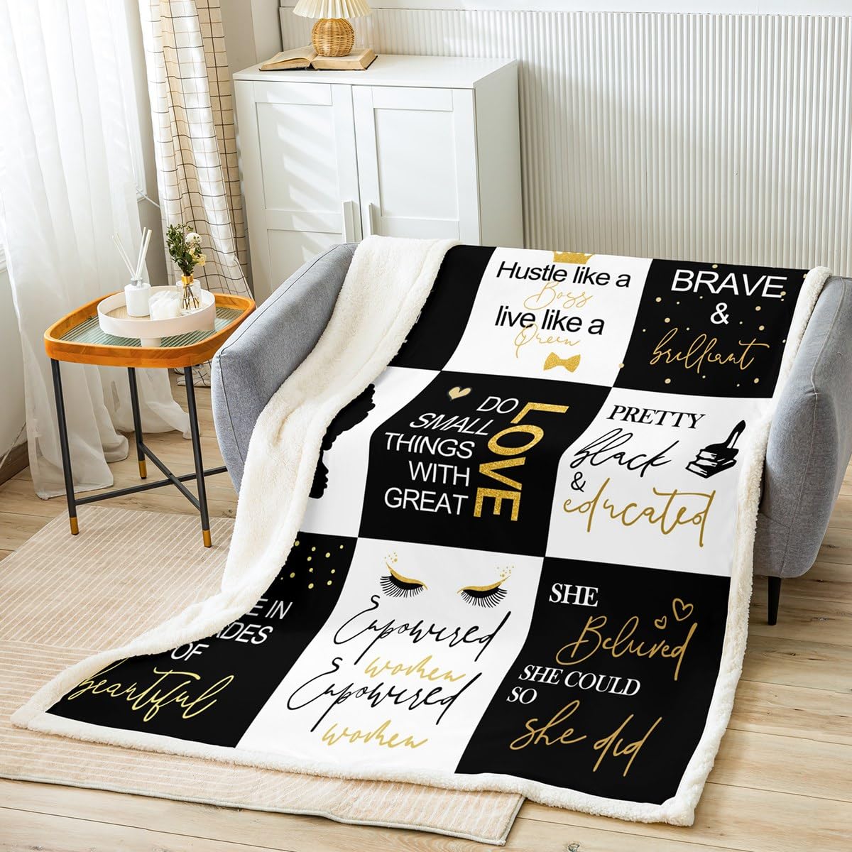 Black Woman Sherpa Throw Blanket Luxury Black Golden Queen Fleece Blanket for Girls Women Buffalo Plaid African Woman Decor Fuzzy Plush Blanket Brave
