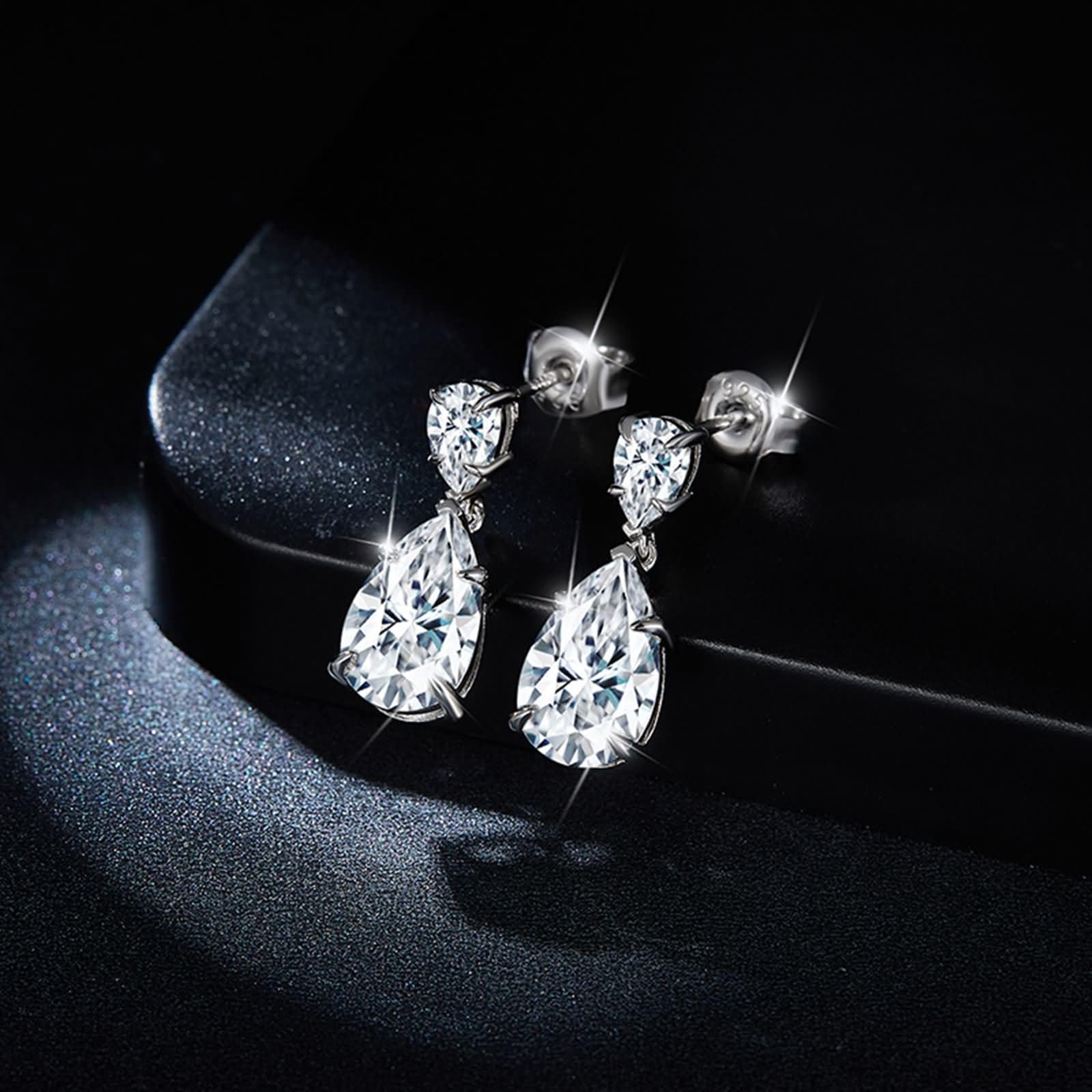 9K / 14K / 18K Weißgold Ohrringe Hochzeit Damen, Wassertropfen mit Moissanit, Moderne Damen Ohrringe Silber