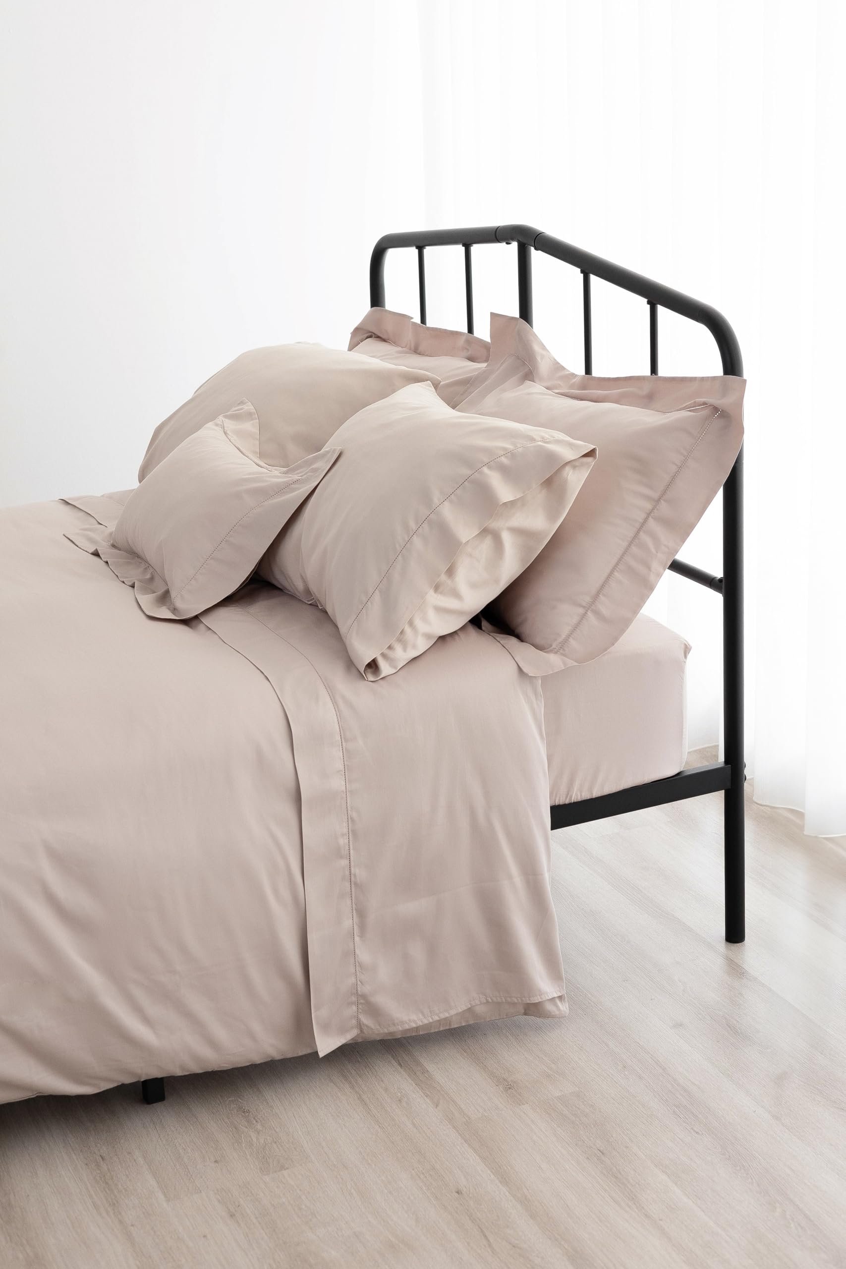 Catherine Lansfield Fantasy Sateen Modern Taupe Juego de Sábanas Cama 180-260x280 + 2 Almohadas 50x110
