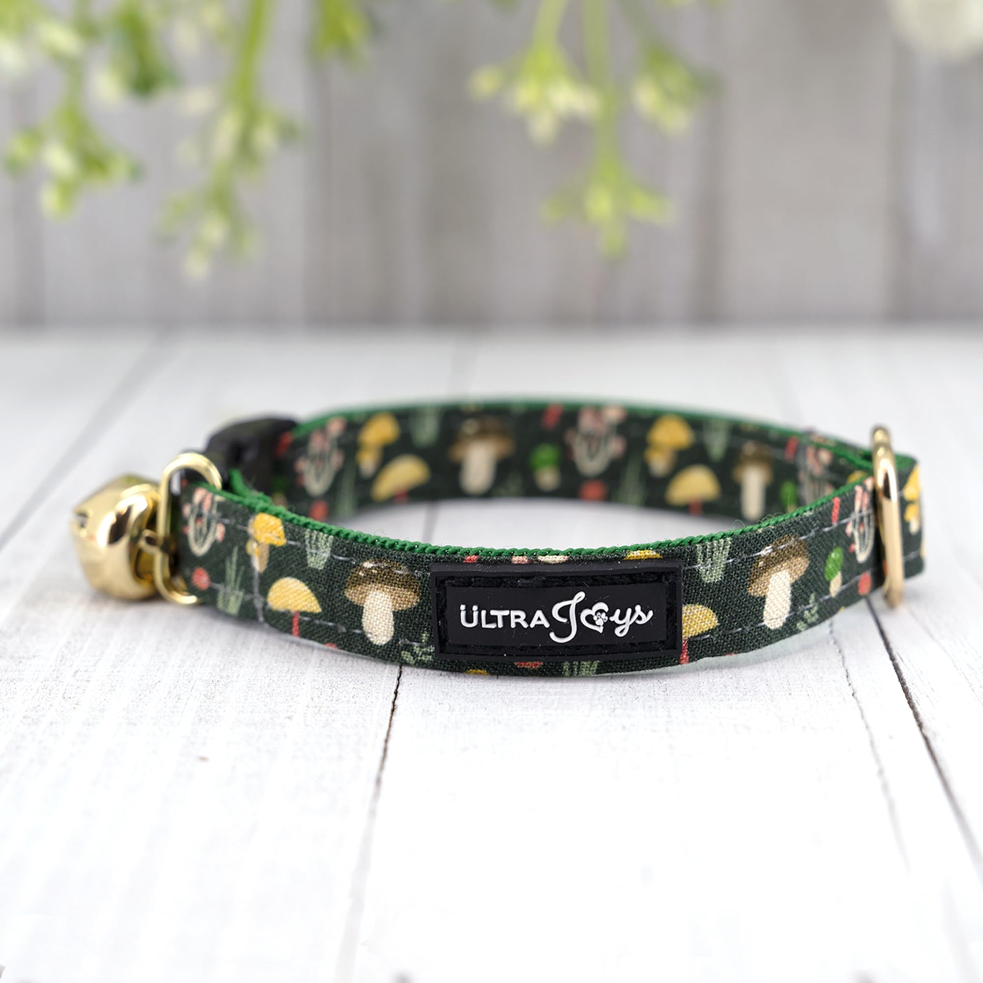 Ultra Joys Cat Collar with Bells - Breakaway for Cats, Boy & Girl Cat Collars Kitten Collar with Bell - Break Away Collar for Cats - Breakaway Cat Collar Mushroom Large
