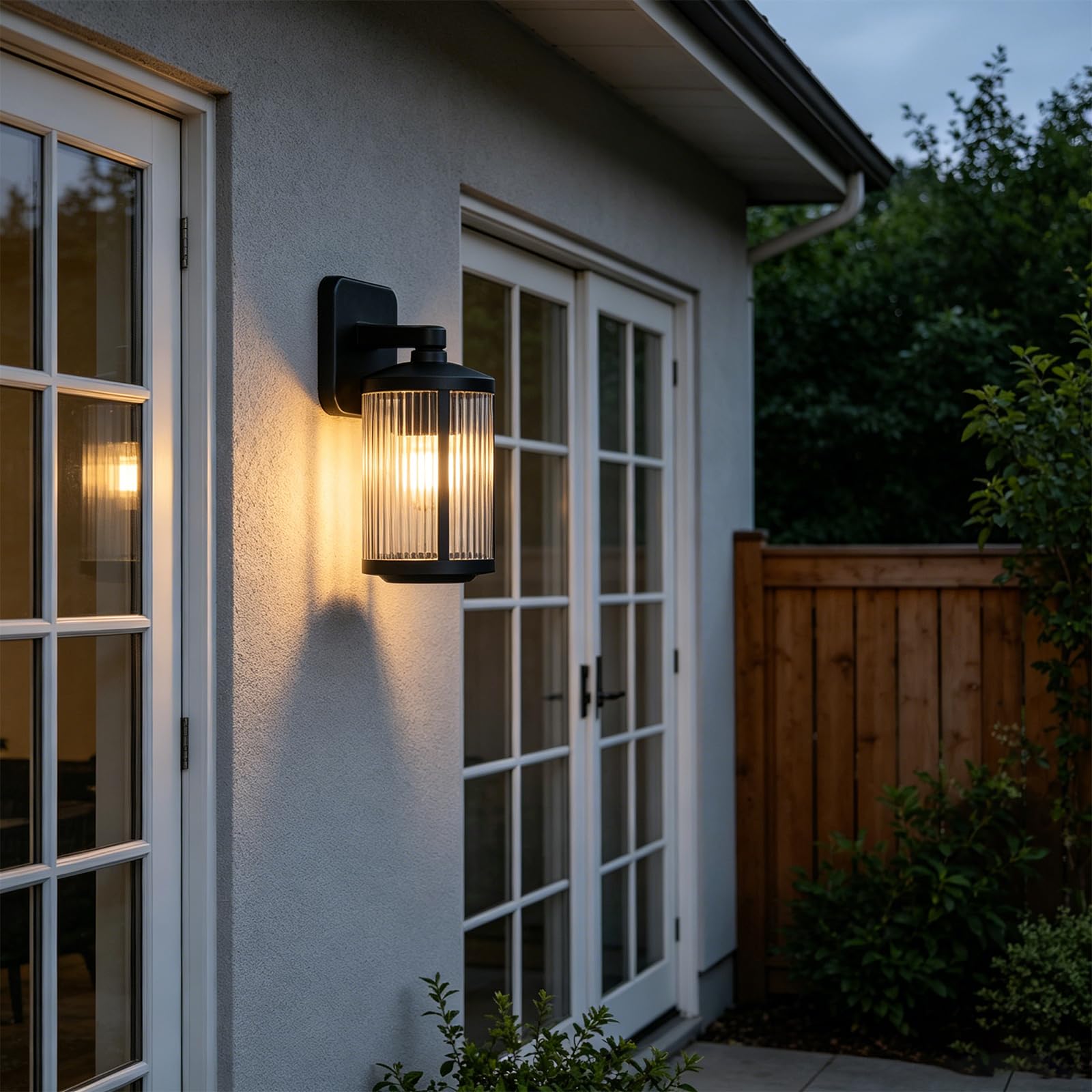 Dandray Outdoor Wall Light Aluminum die-Casting Body Plastic Diffuser, E27 Socket,IP43 for Garden, Street,Porch,Yard Decoration