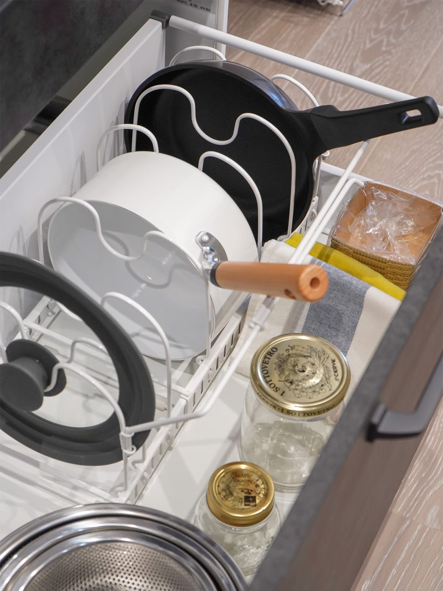 Wahei Freiz RG-0450 Frying Pan Rack, Telescopic, 13.0-22.4 x 7.7 inches (33-57 x 25.5 x 19.5 cm), Handle Stopper, Kitchen, Storage, Float