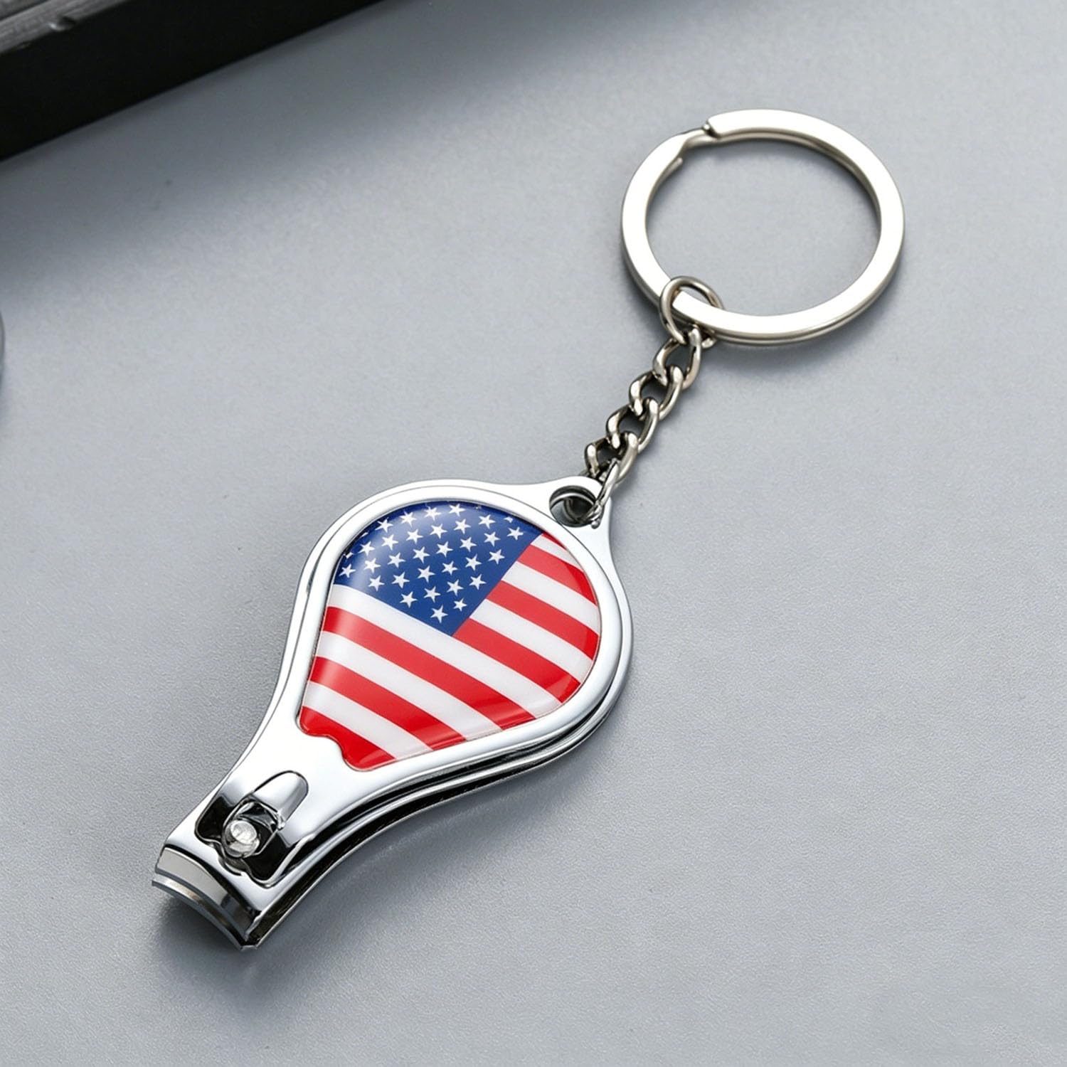 YAZVNTO Football Fan Keychain with USA National Flag Design Keyring, Portable Metal Key Chain for Soccer Supporters, International Tournament Fan Gift Souvenir Accessory,A Style-a