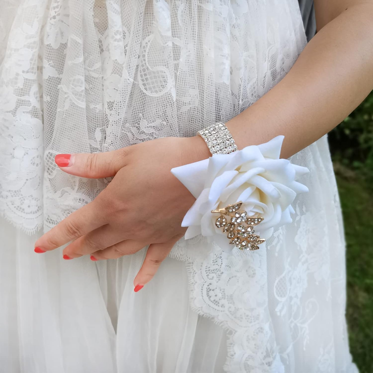 YIFUwedding Bridal Water Drop Jewelry Bouquet Wedding Bouquet Luxury Jewelry Proposal Bridesmaid Bouquet Groom Corsage Bride Wrist Flower Wedding Ornament Ivory White (Wrist Flower)
