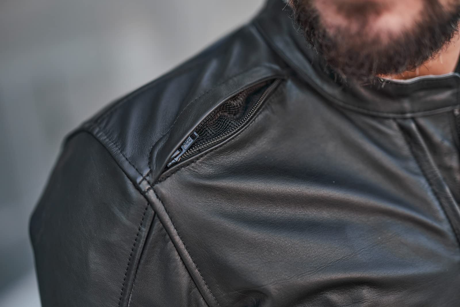 SHIMA HUNTER 2 0 Motorcycle Jacket for Men Vintage A Leather Mens Biker Jacket with CE Back Shoulder — view 8