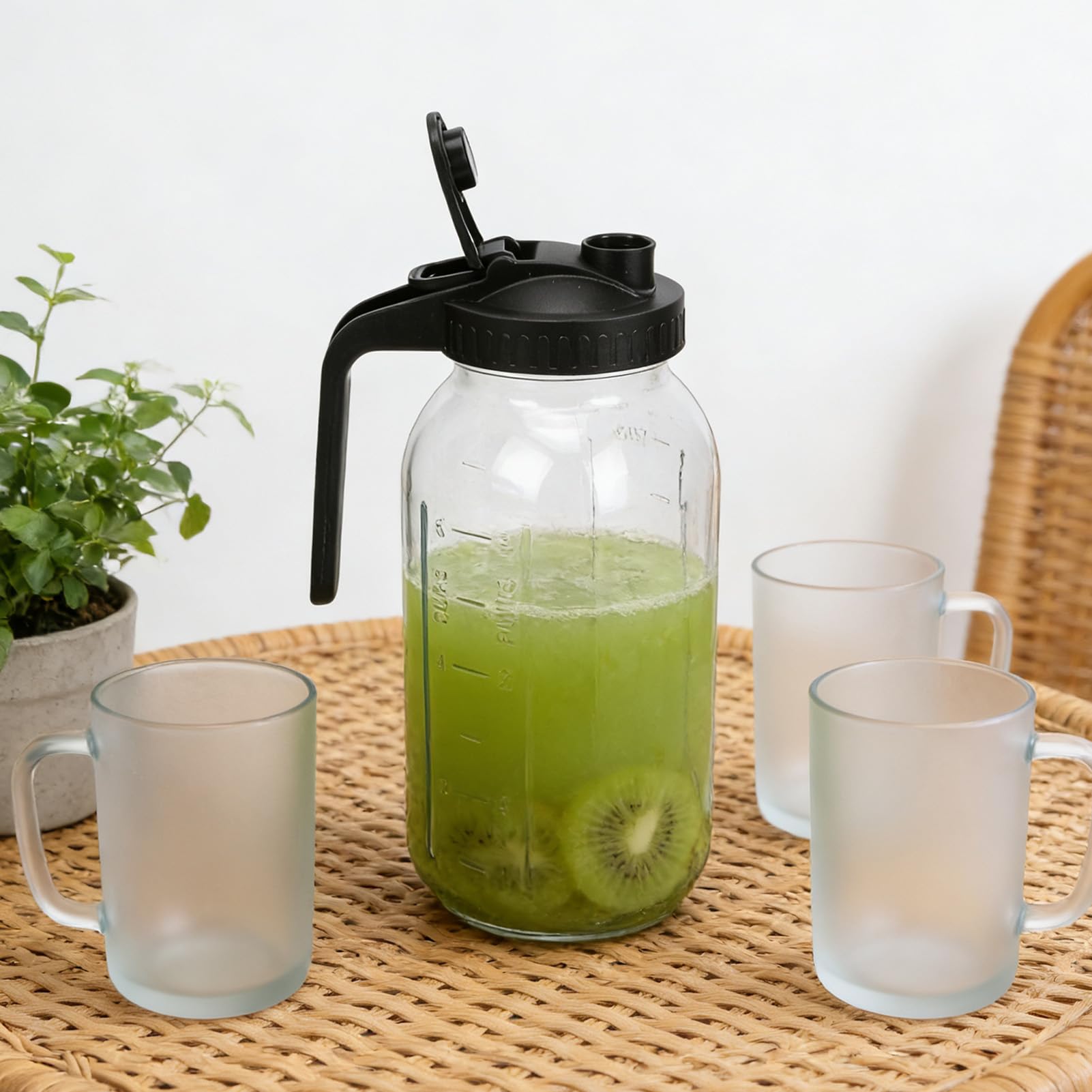 Pichet en Verre avec Couvercle Rabattable, 2 Pièces, Joint d'étanchéité étanche, Bec Large pour thé glacé, Infusion Froide, Jus de thé au Soleil (64 onces)