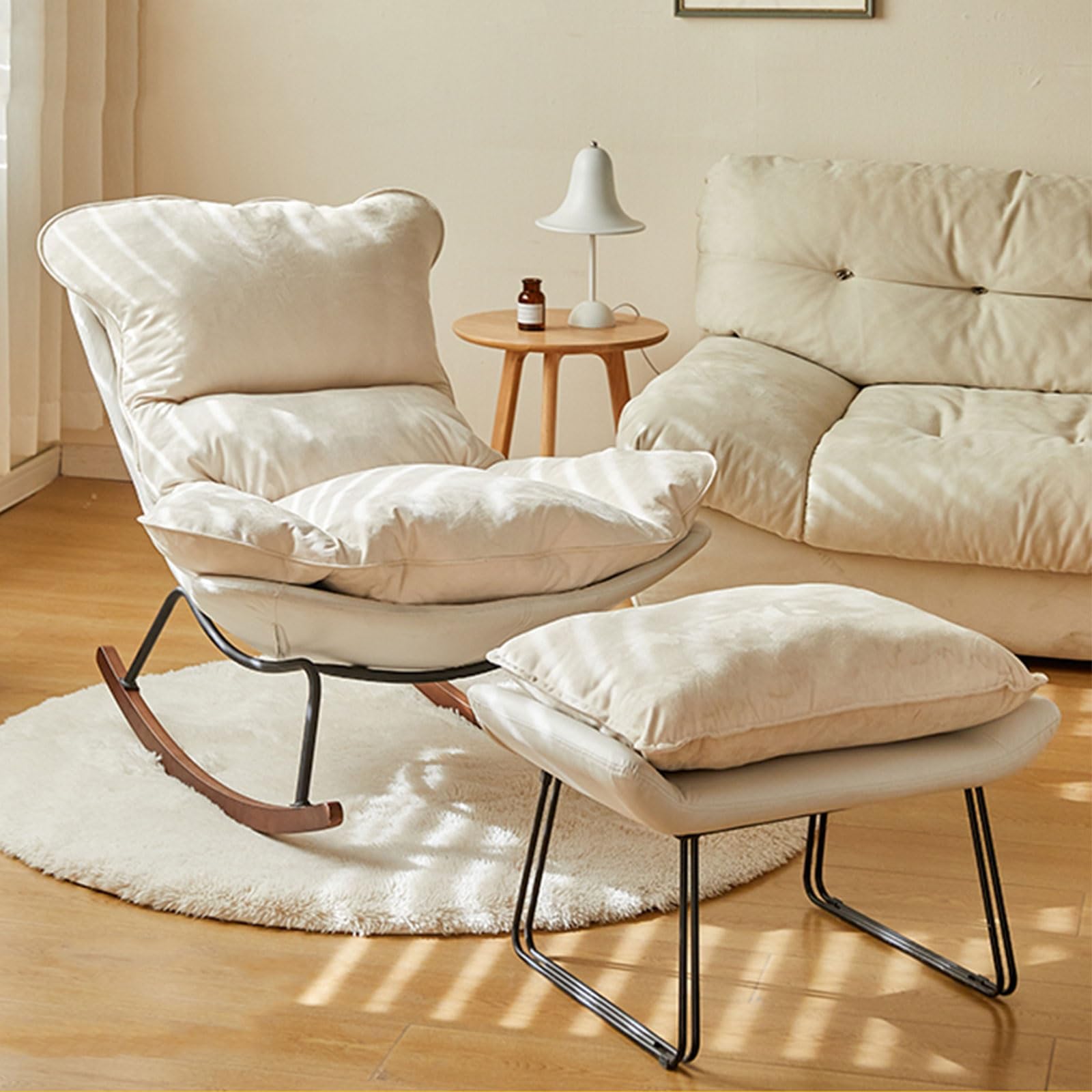 Generico Comoda Sedia a Dondolo da Interno con poggiapiedi - Moderna Sedia a Dondolo Decorativa per Camera da Letto e Soggiorno - Perfetta Sedia da Lettura per Il Massimo Comfort