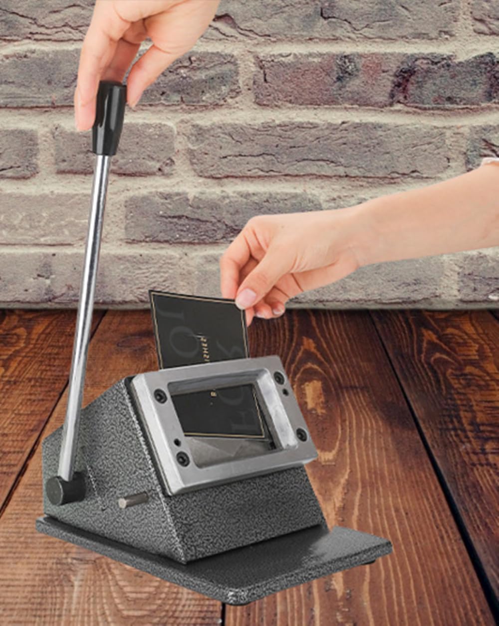 Taglierina manuale per carta d'identità, utensile per punzonatura per biglietti da visita, fustellatrici per carte di accesso, taglio angolare rotondo in PVC per biglietti da ufficio 86 × 54 mm, foto