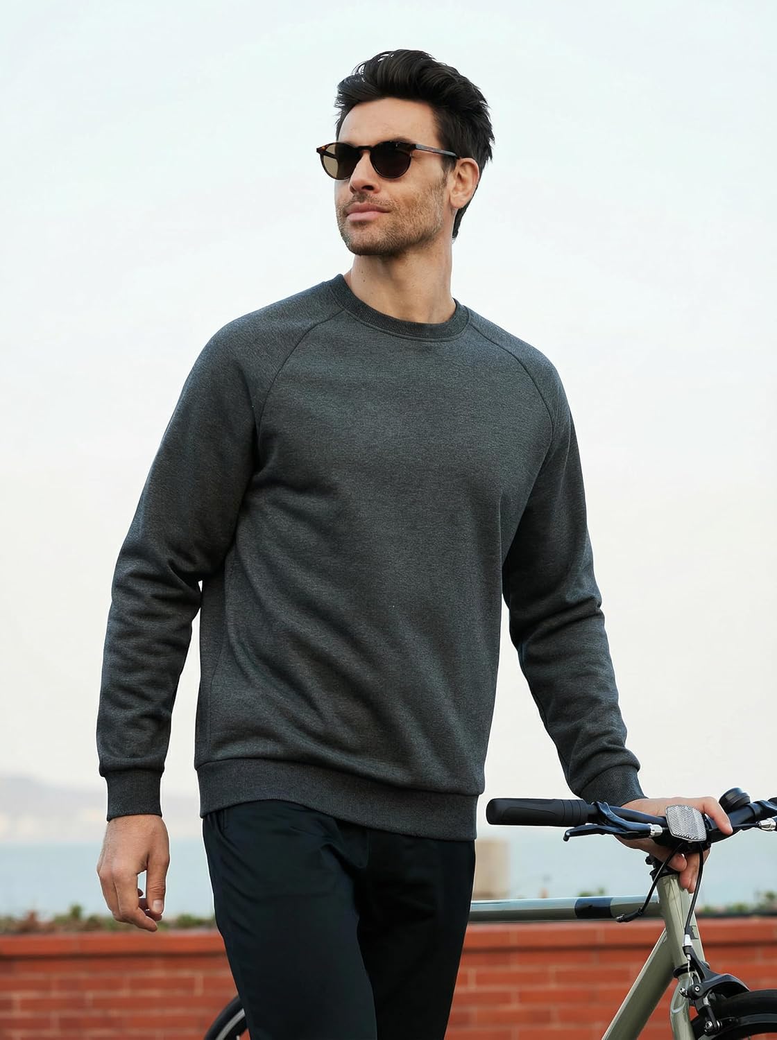 MAGCOMSEN Men's Sweatshirts Sherpa Lined, Heavyweight Fleece Pullover, Warm Crewneck Winter Sweatshirt - Image 3