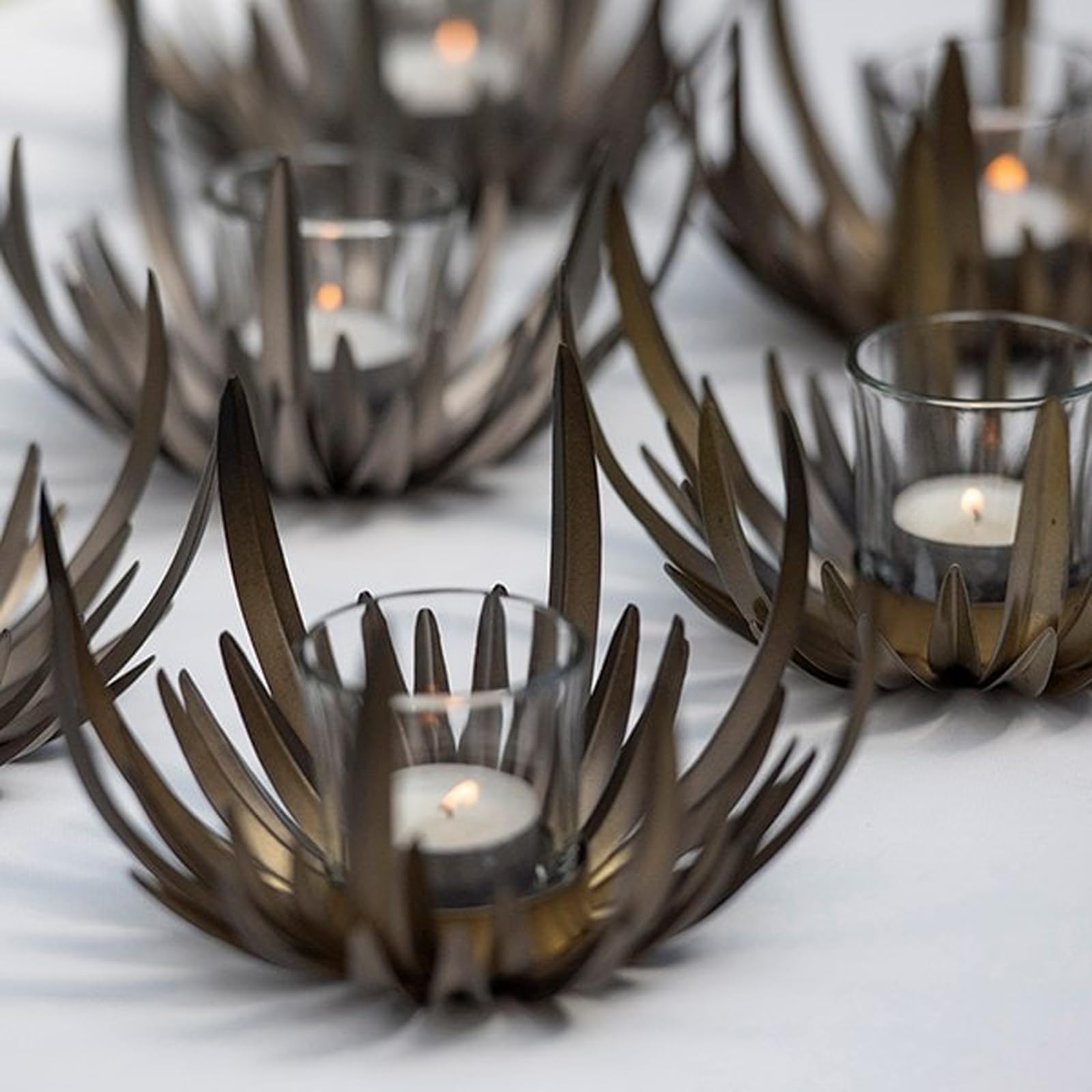 Crocus Collection 17cm Single Flower Tealight Candle Holder in Antique Brass Design for Outdoor Use