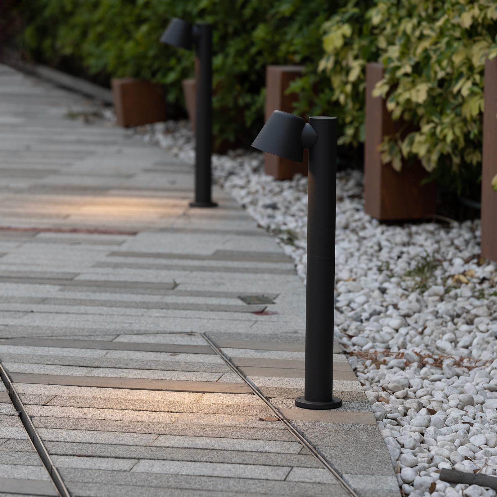 DAWALIGHT Donkergrijze Aluminium Tuinspot, GU10 5W 3000K Grondspot, 320° Verstelbaar, IP65 Weersbestendige Buitenverlichting met IP68 Waterdichte Aansluitdoos voor Tuin en Oprit & Landschap