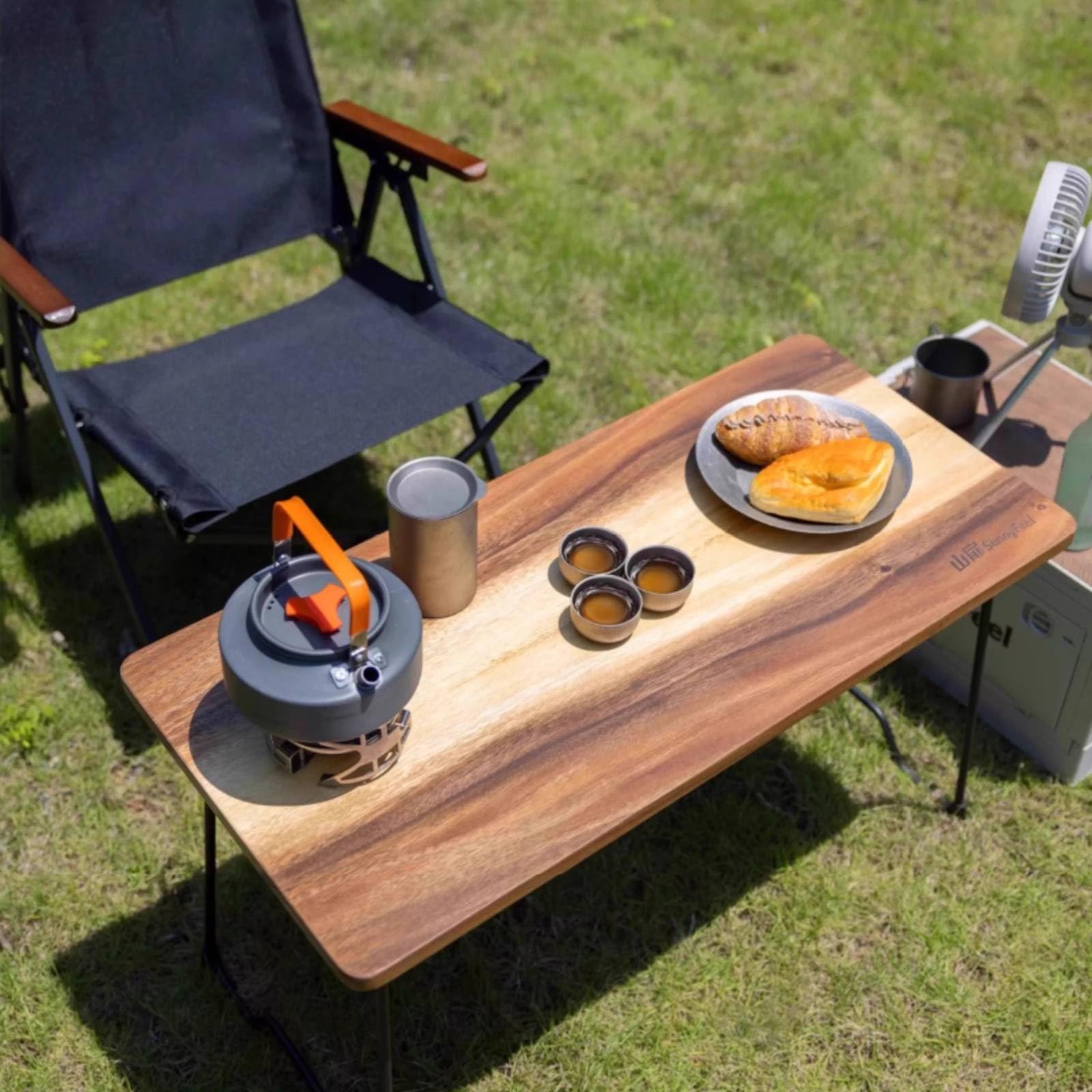 Tavolo Pieghevole Portatile con Superficie in Legno di E Struttura in Acciaio al Carbonio Stabile per Attività All Aperto Come Picnic in Giardino