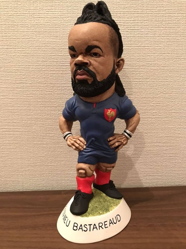 Amazon.co.jp: 世界限定500体ラグビー 元フランス代表 マチュー