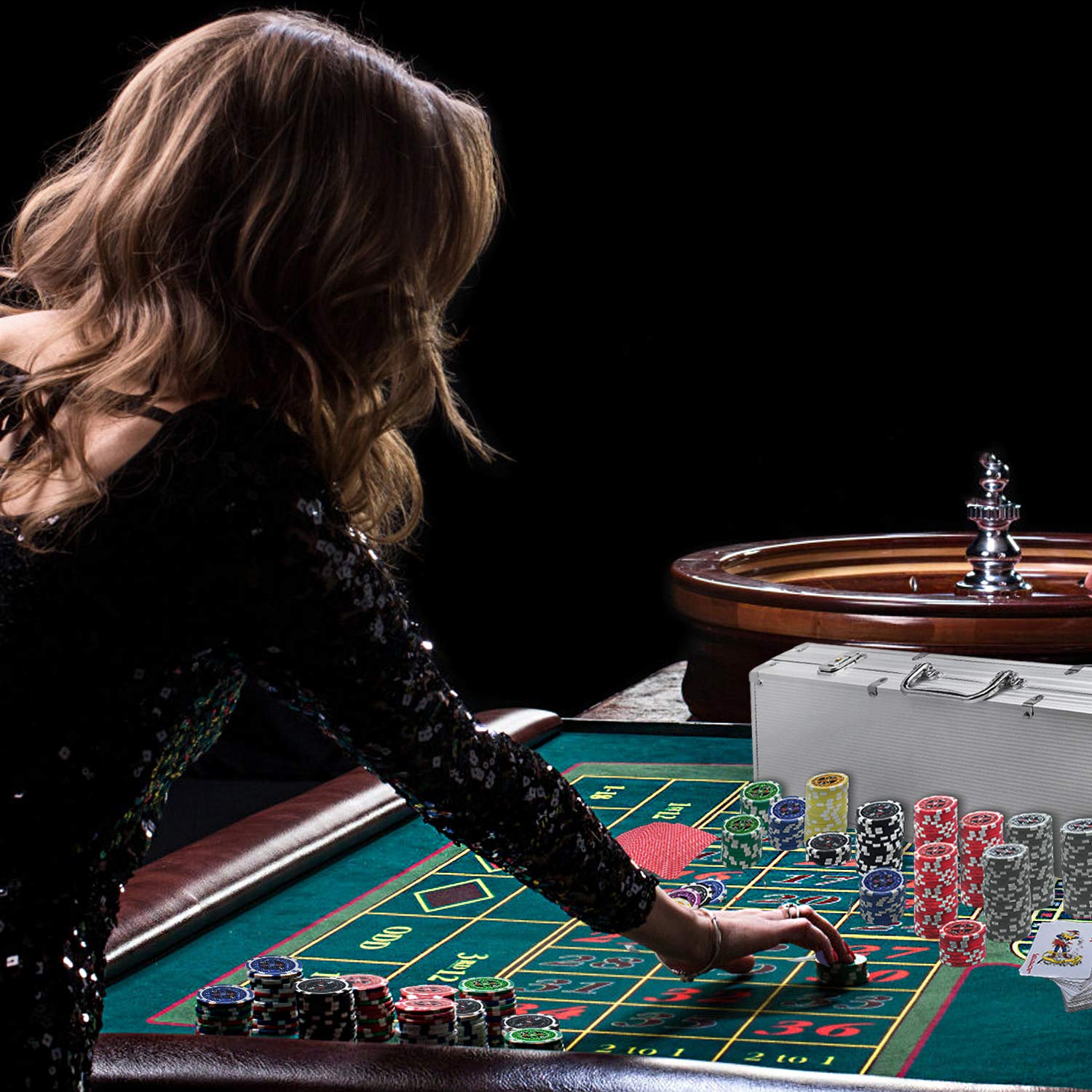 NAIZY Mallette de Poker 500 Jetons Set de Poker Laser - Set de Poker incluant 2 Jeux de Cartes, 5 Dés, Bouton Dealer/Small Blind/Big Blind Mallette de Poker en Aluminium, Couleur Argent