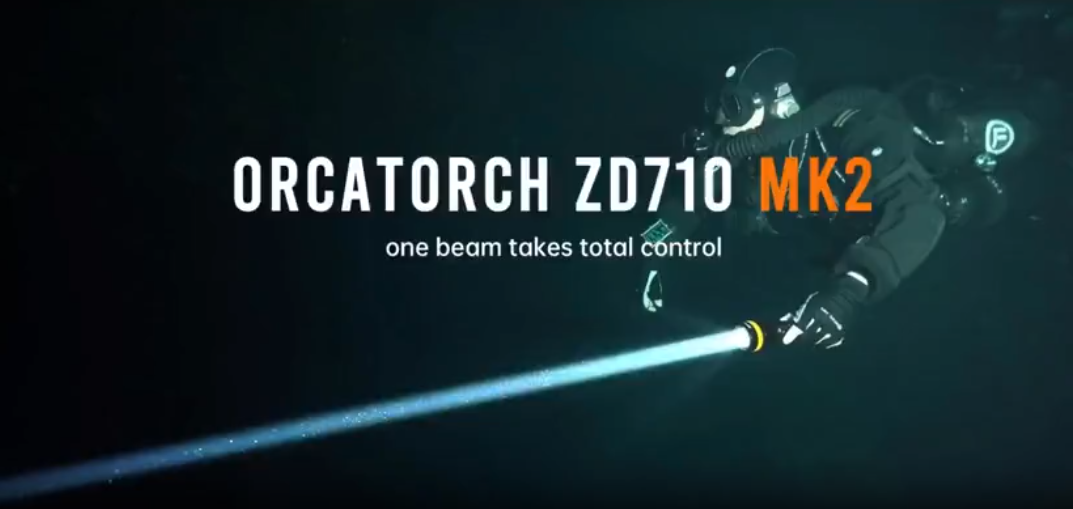 Amazon.com : ORCATORCH ZD710 MK2 2-in-1 Zoomable Dive Light, 4-72