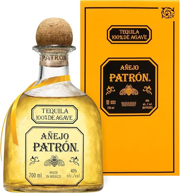 PATRÓN Añejo Premium Tequila, Made from the Finest 100% Weber Blue Agave, Handcrafted in Small Batches in Mexico, Aged For Over 12 Months in Oak Casks, 40% ABV, 70cl / 700ml