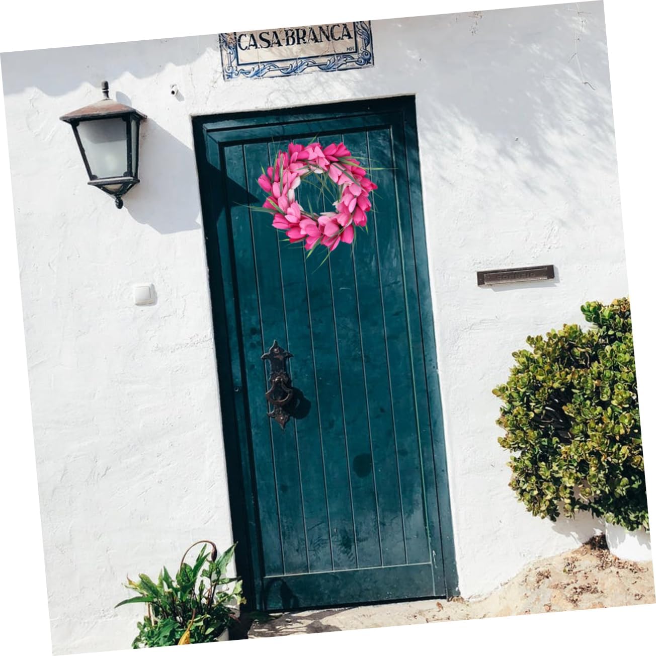 Cabilock Artificial Gradient Wreath Garland for Home Decoration Light Pink Floral Door Decor for Front Door Wall and Seasonal Celebrations