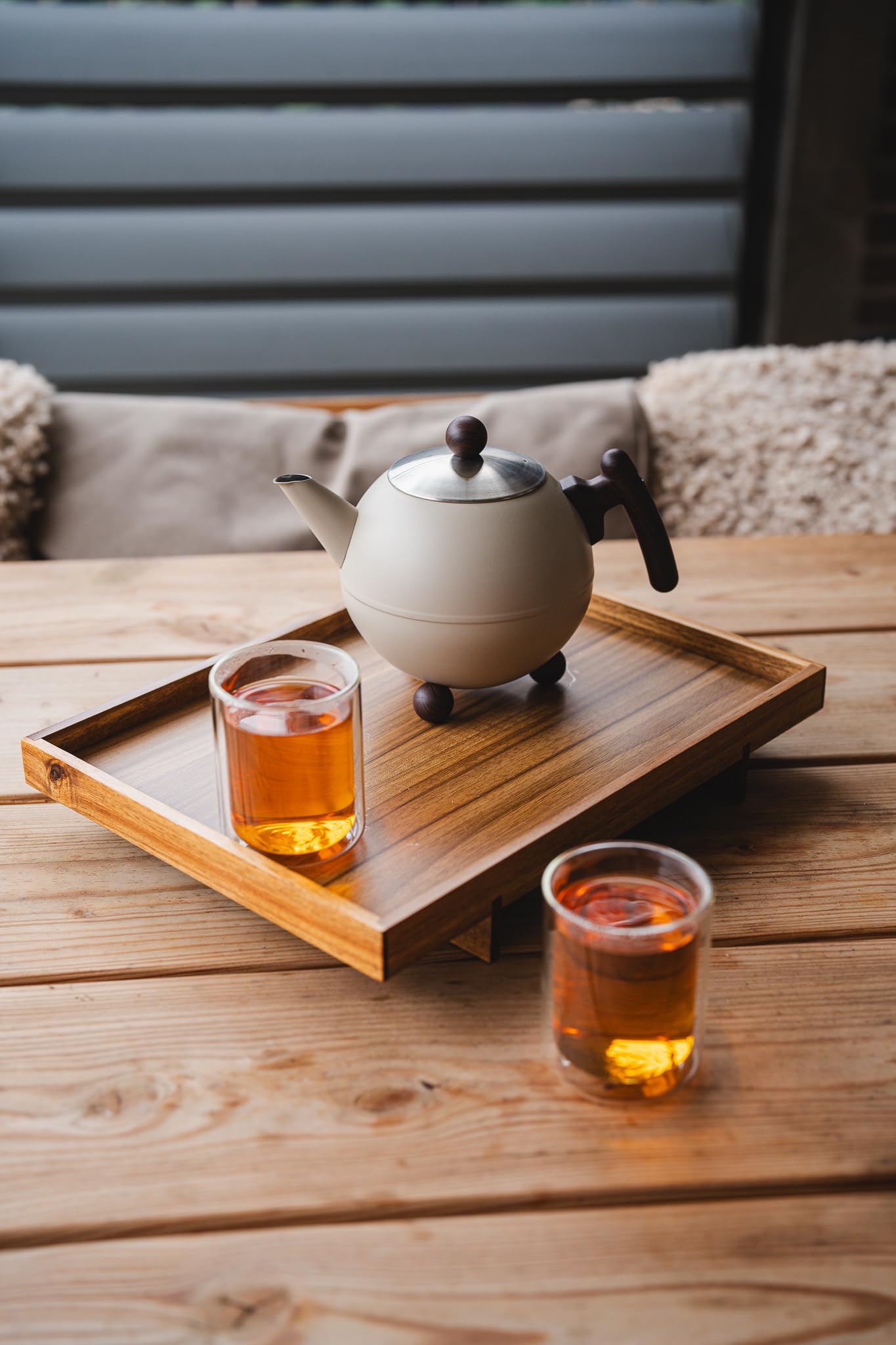 Plateau Rectangulaire avec Pieds, Plateau Repas à Bord Relevé, Plateau pour Aliments au Design d’Inspiration Asiatique