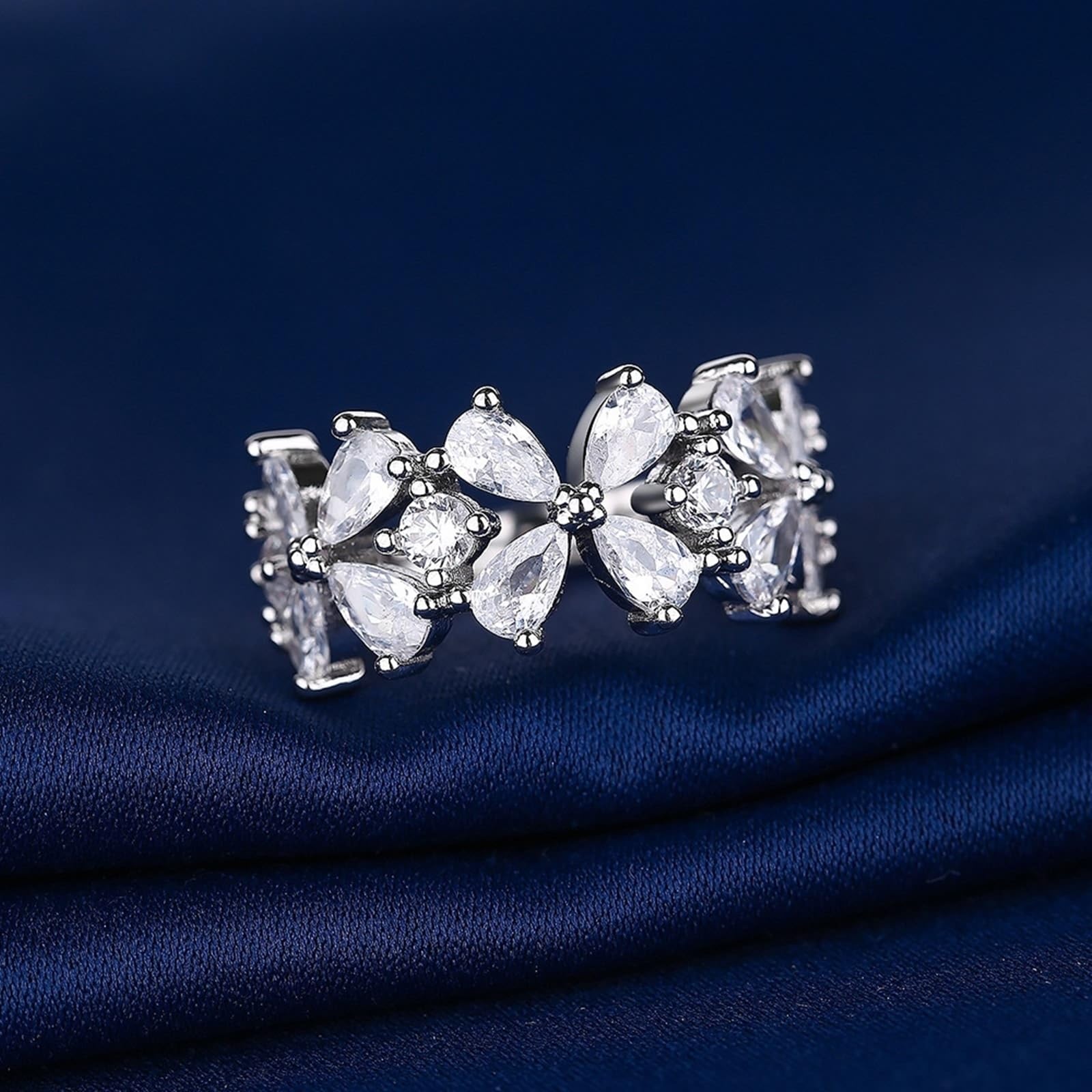Spersonalizowany pierścionek z imieniem Moissanite pierścionek art deco 18K pusty kwiat kropla wody cyrkonia rozmiar H 1/2 moda dla cioci biżuteria urodzinowa