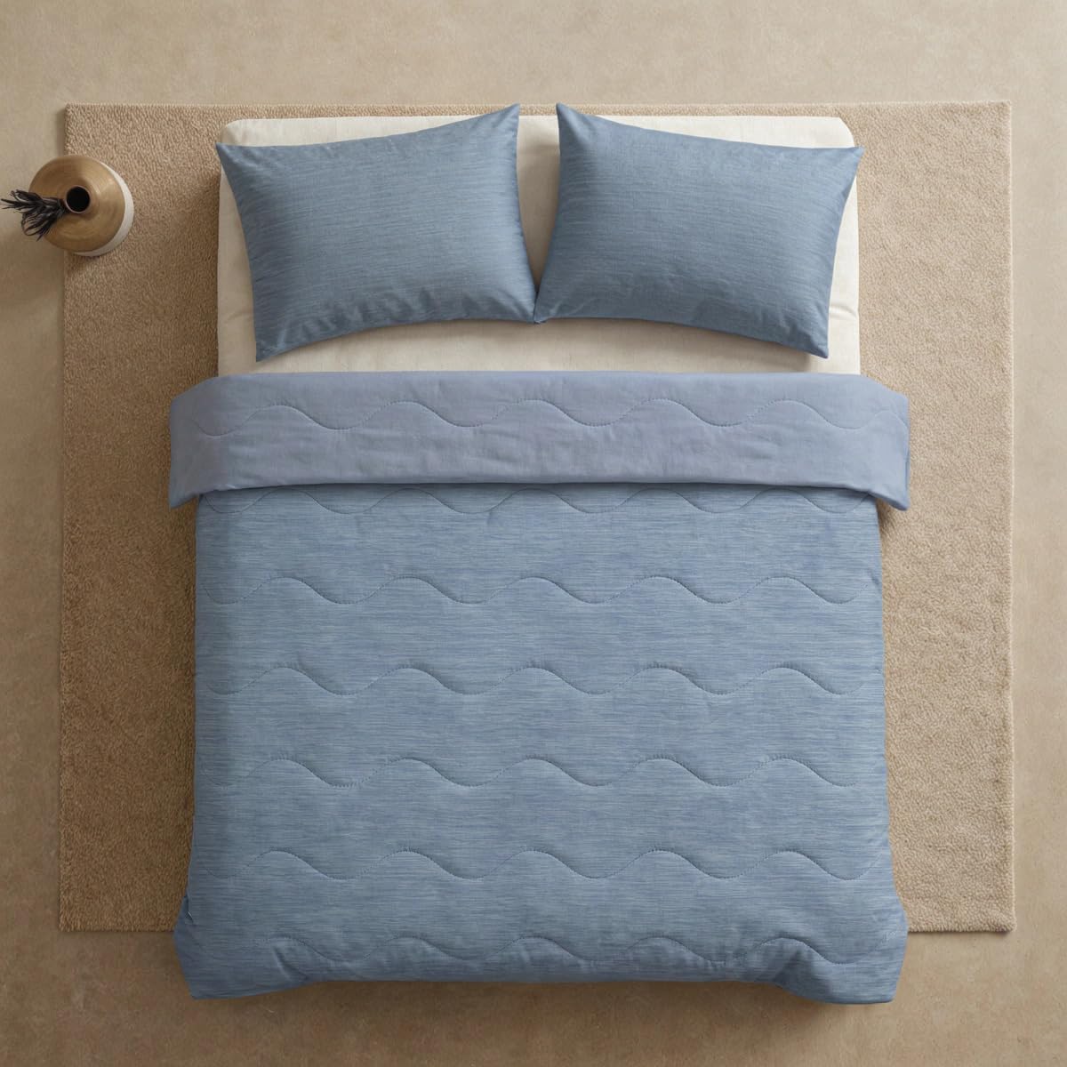 Zelesta Special Cooling Blend Sommerbettdecke ohne Bezug 240x220 cm - Kühlende 2-in-1 Sommerdecke gegen Nachtschweiß, atmungsaktiv & Ultraleicht, waschbar, für Allergiker geeignet (Sanftes Blau)