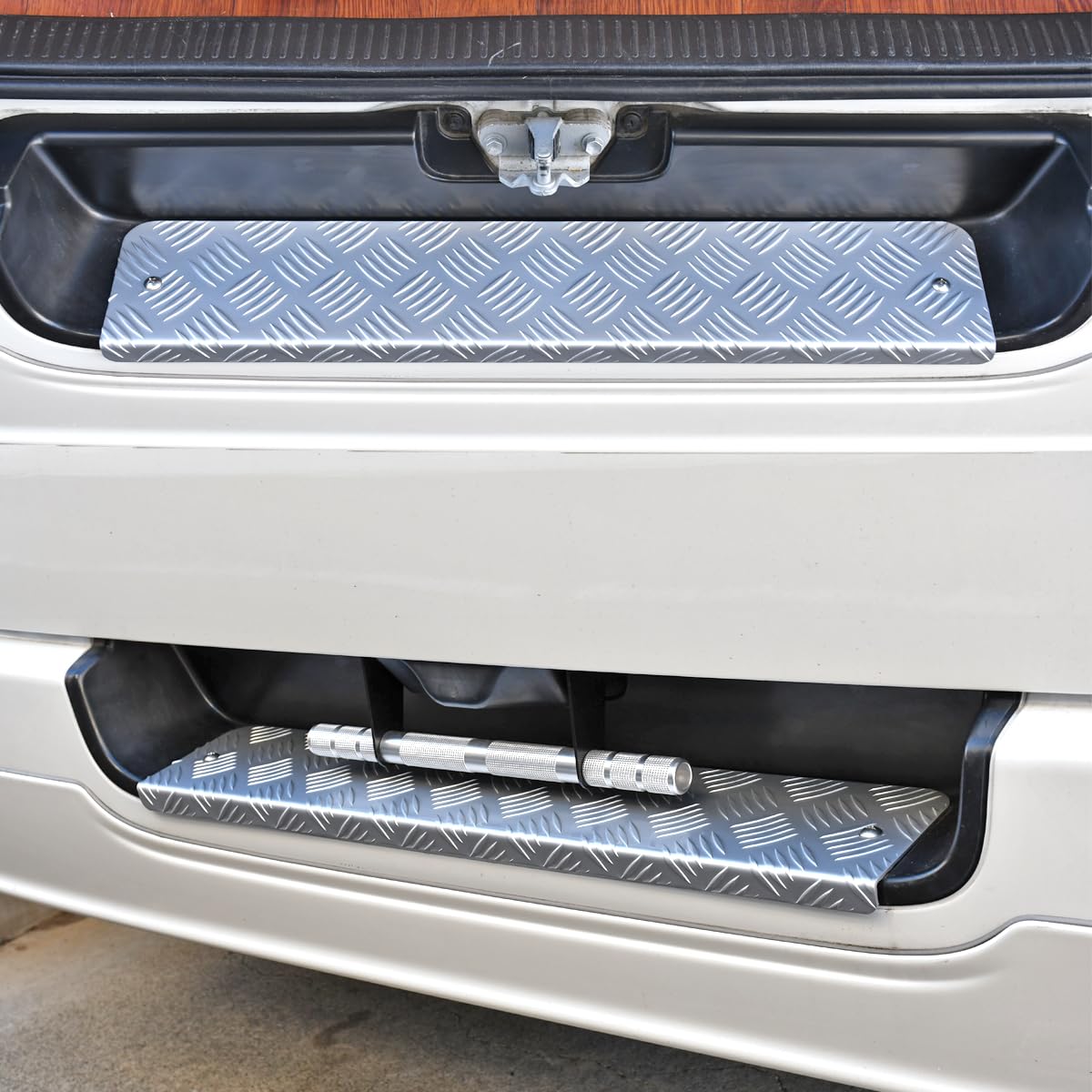 Amazon | East field リアステップカバー アルミ 縞板 ハイエース200系