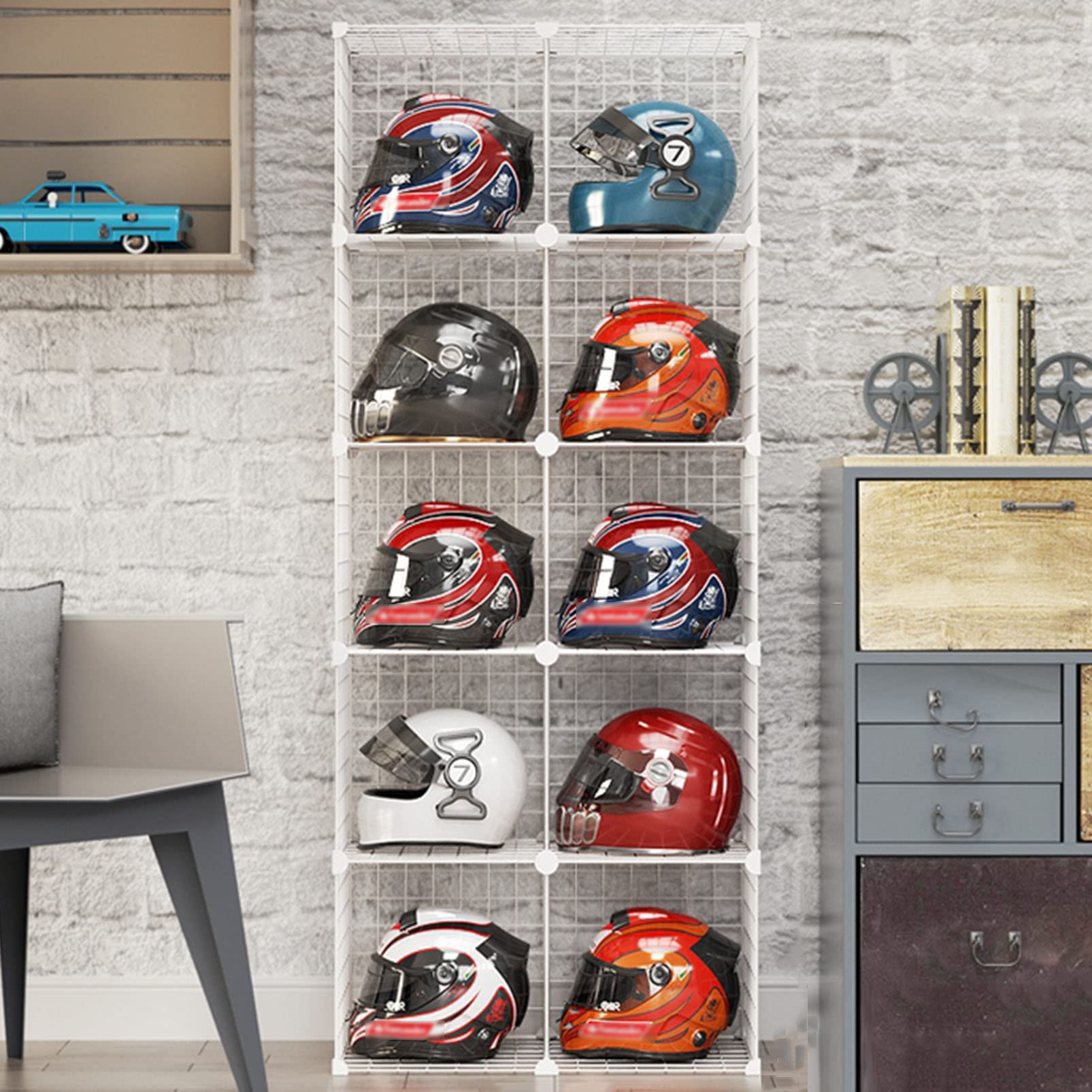 ヘルメットの置物？ Amazon.co.jp: 帽子格納容器 オートバイヘルメットホルダー