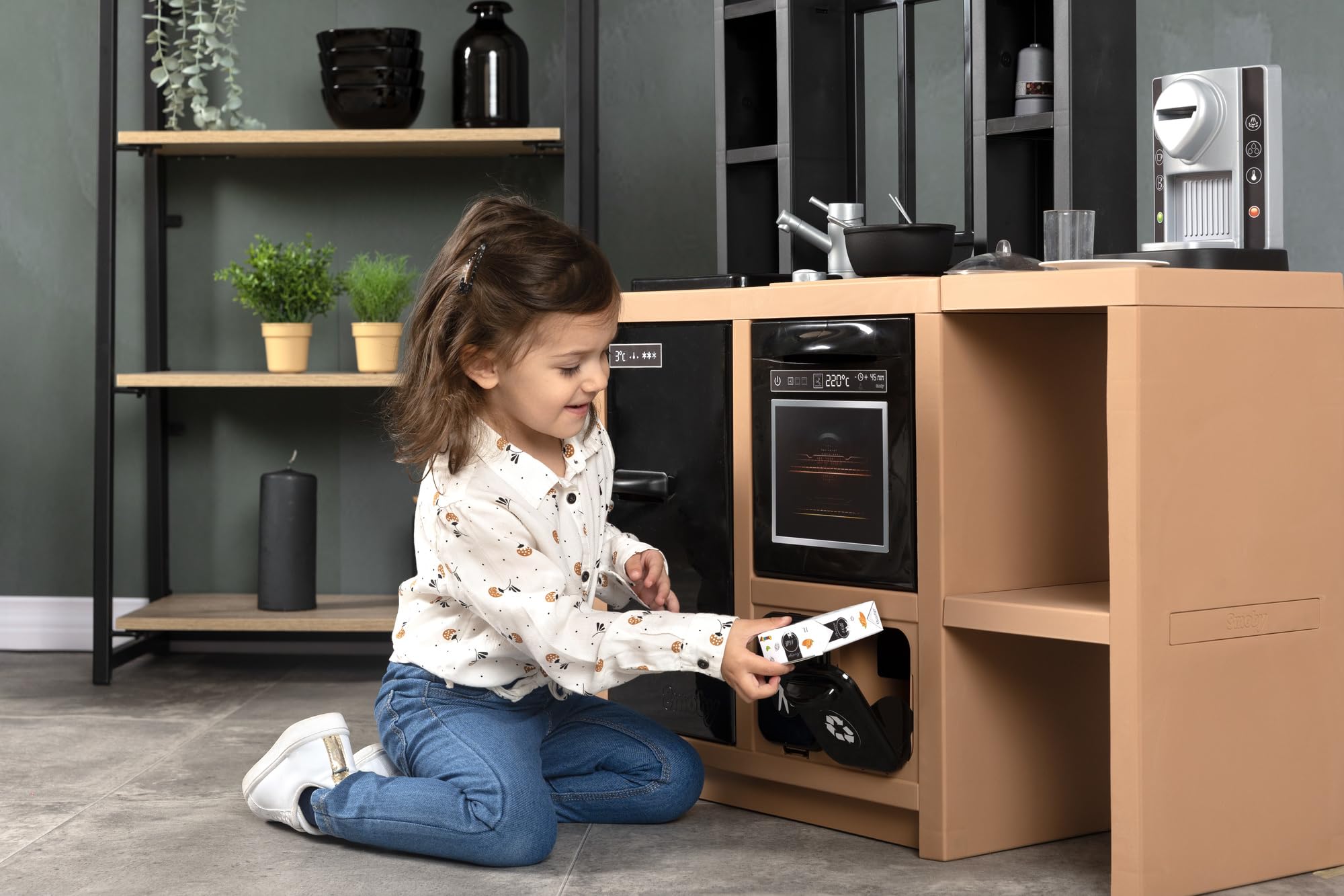 Smoby Cucina Loft 7600312600, +3 Anni, Stile Industriale, Altezza Piano 50 cm, 32 Accessori, Raccolta Differenziata, Made in France