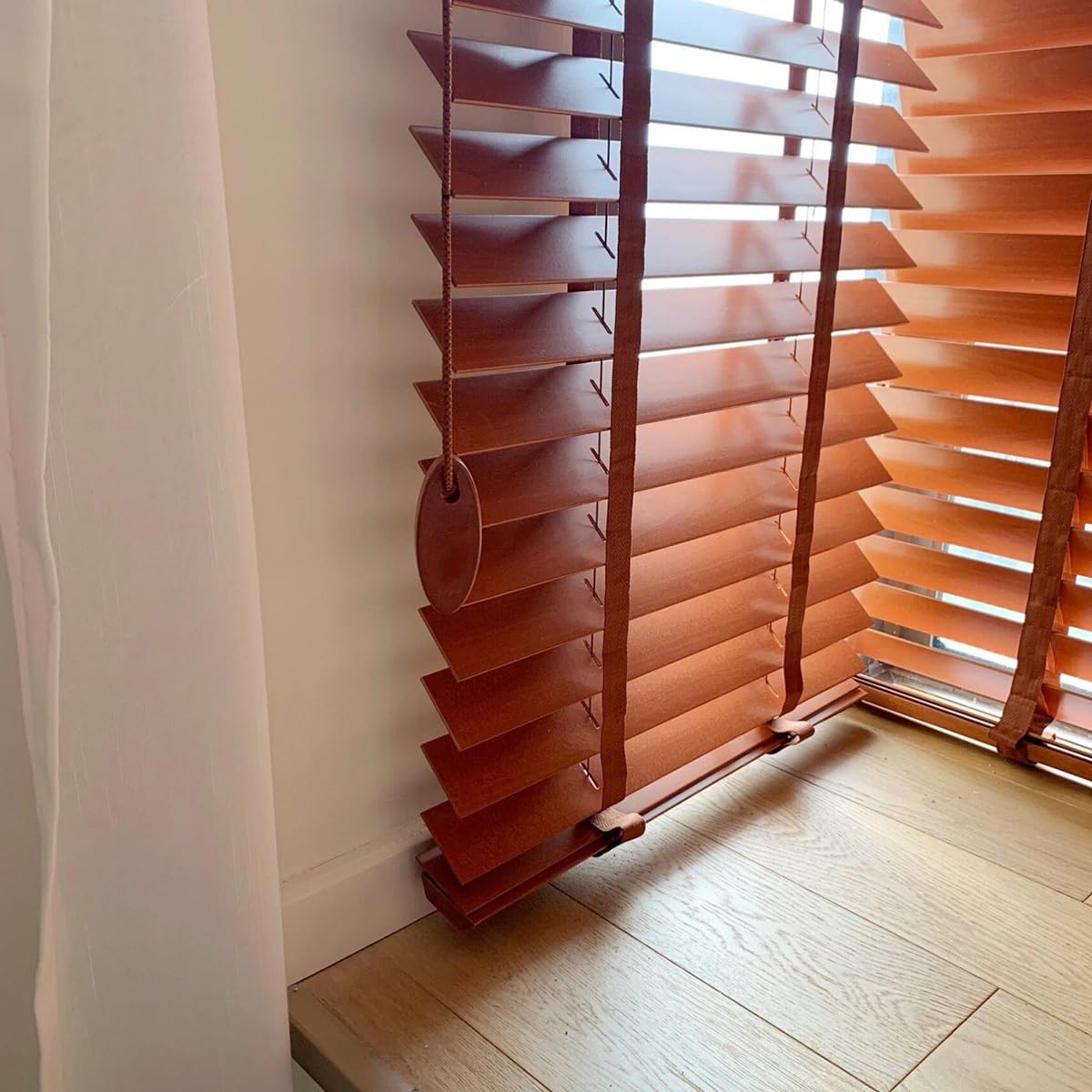 Amazon｜ブラウン ウッドブラインド カーテン 水平 木製ブラインド