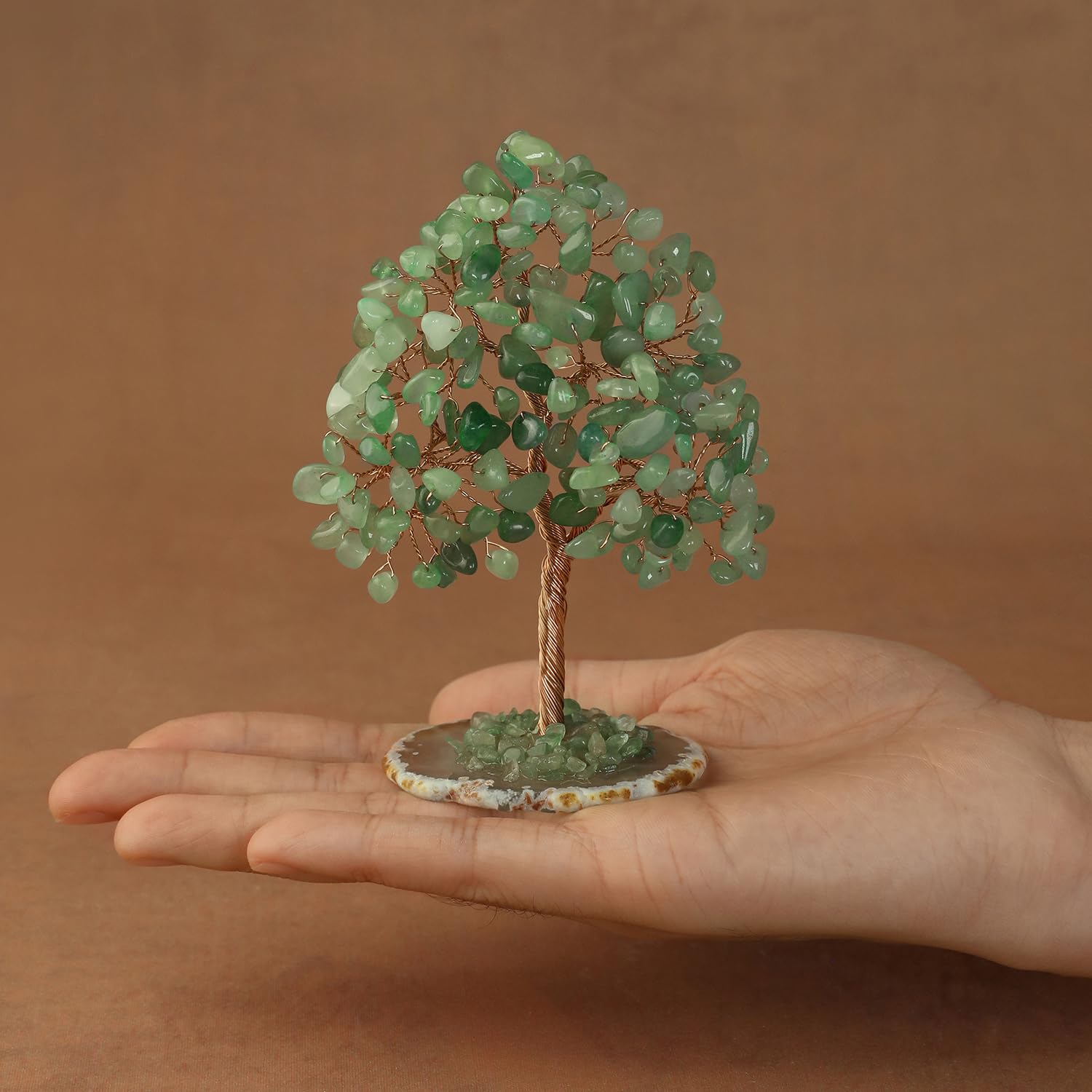 Grüner Aventurin Kristall Lebensbaum mit Natürlicher Jadebasis Edelstein Bonsai aus 135 Natursteinen ca. 11 cm Handgefertigte Feng Shui Deko Liebevolles Geschenk