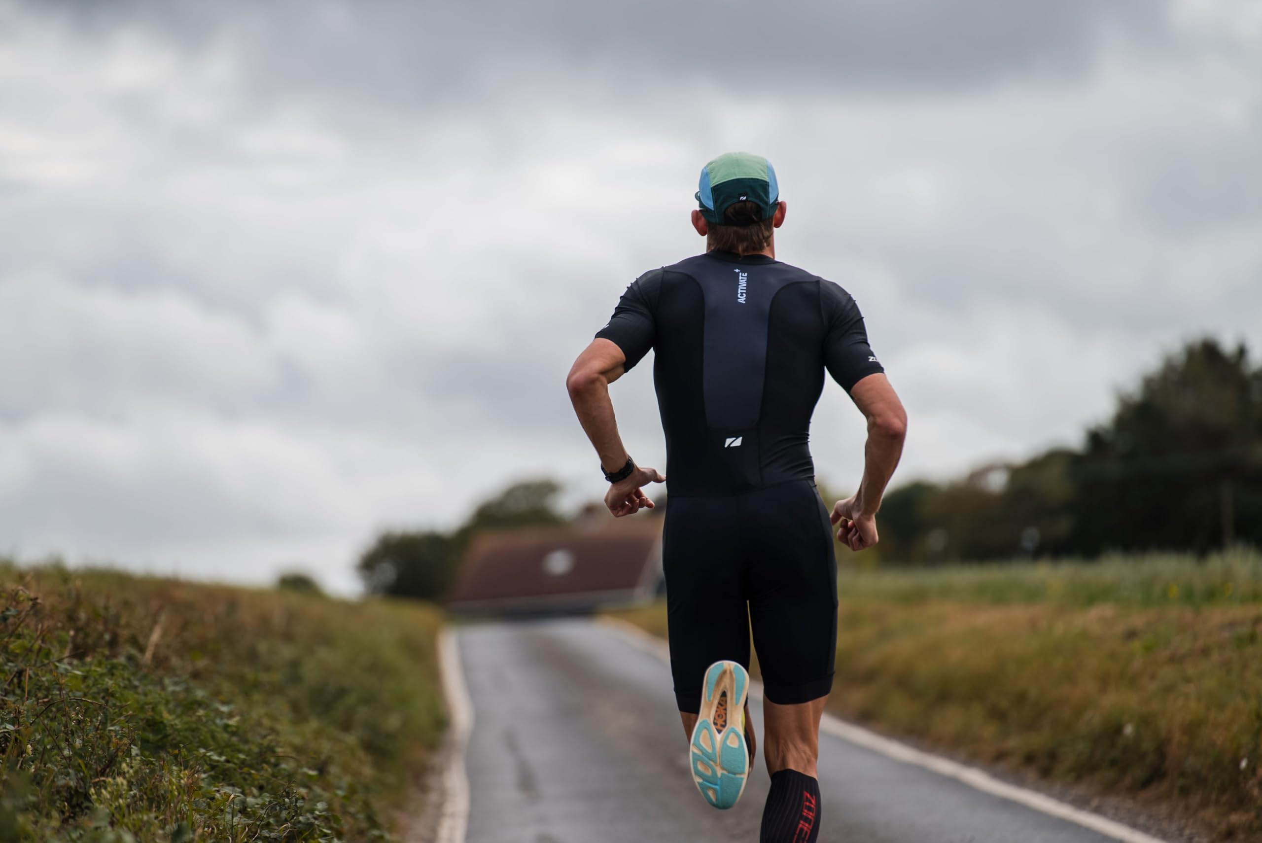 ZONE3 Activate+ - Tuta da Uomo a Maniche Corte, Monopezzo per Triathlon e Gara
