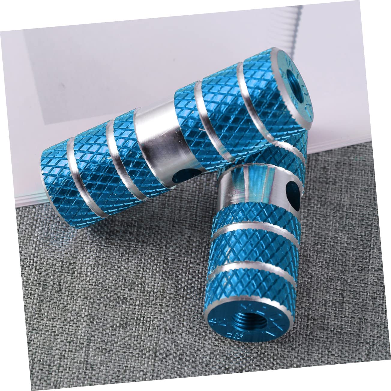 BESPORTBLE One Pair Aluminum Alloy Bike Cylinder Seat Axle Stunt Pegs 9.5mm 10mm Release for Mountain Road Bikes