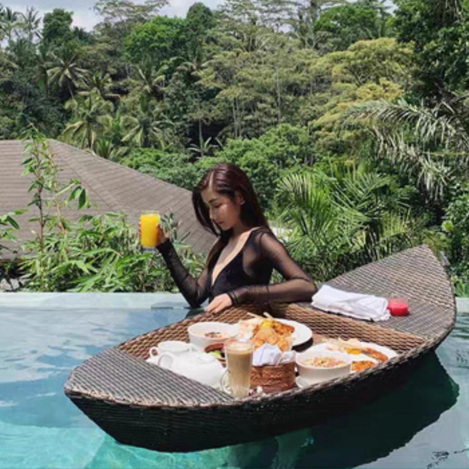 Plateau flottant de service pour collation piscine et grand spa