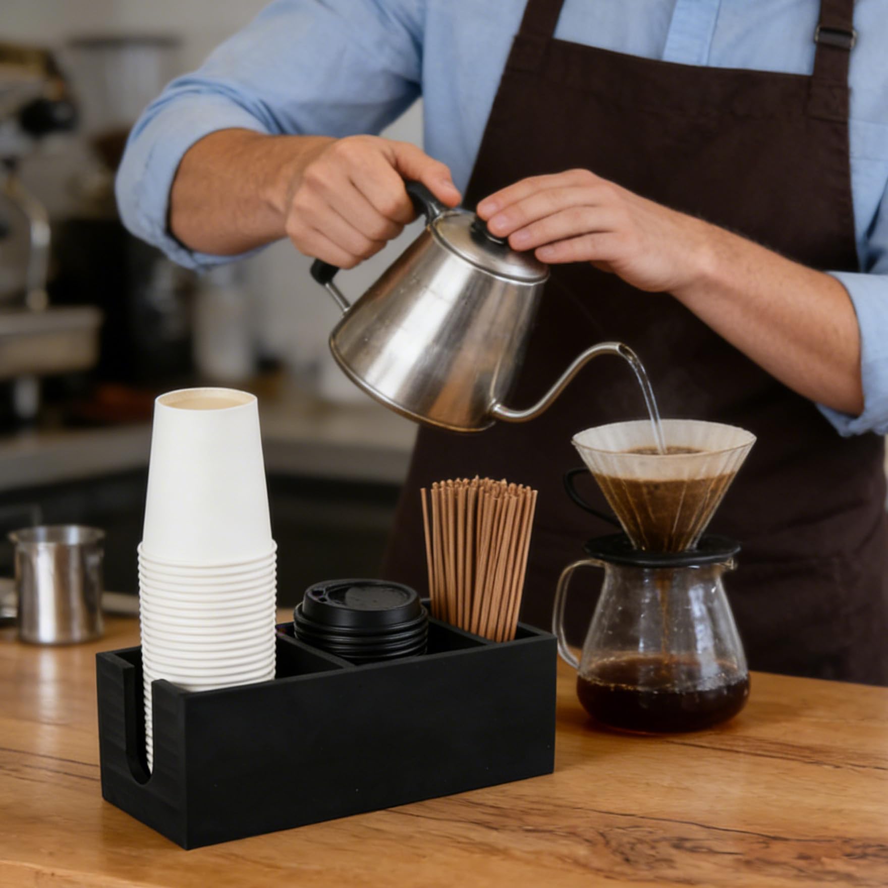 Klmnop Soporte para tazas de café para encimera, soporte desechable de madera para tazas de café, organizador de estación de café para tapa de taza, agitadores y cápsulas (negro)