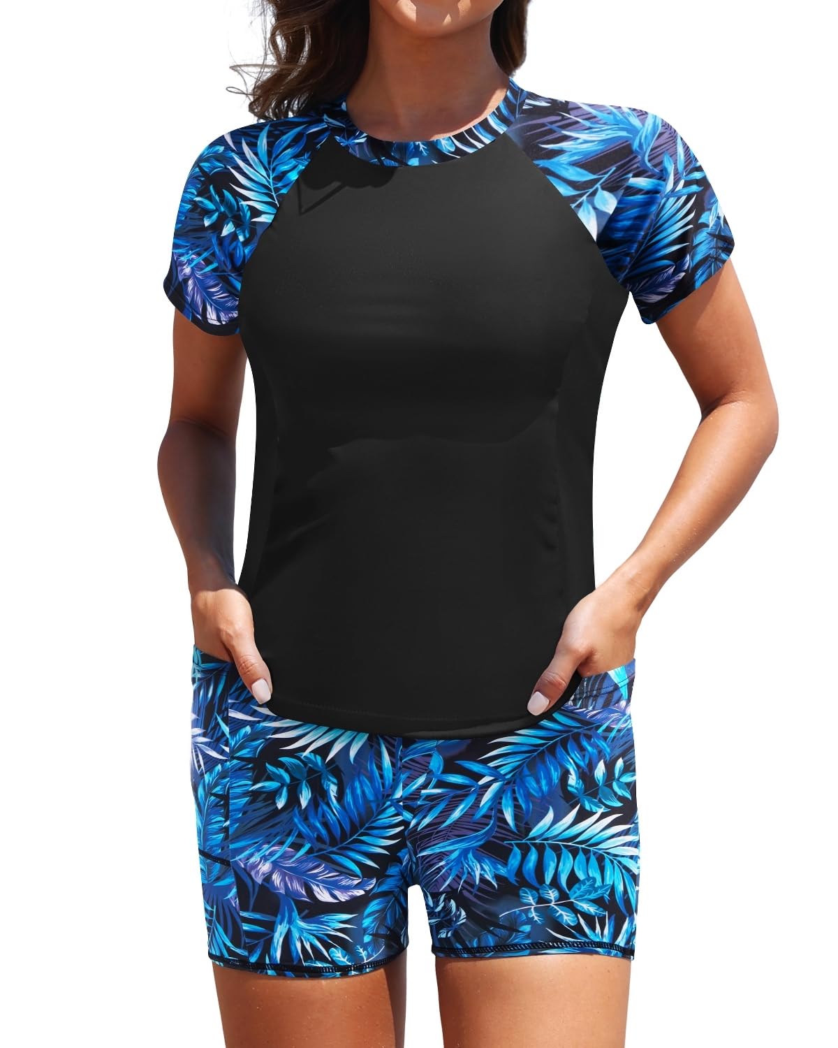 Daci Short Sleeve Rash Guard 2 Piece Swimsuits with Bord Shorts