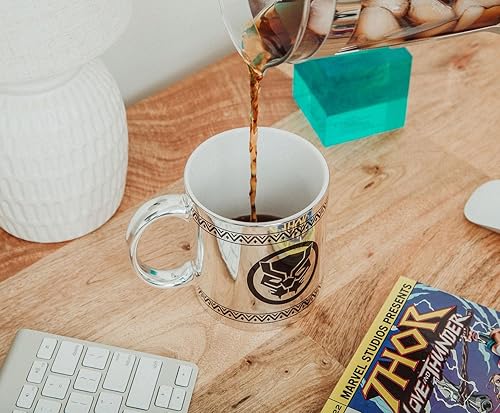 Miniatura 3 de Silver Buffalo Marvel Studios Black Panther Tribal Borders - Taza de café de cerámica galvanizada, taza para expreso, té, bebidas, capacidad para 20