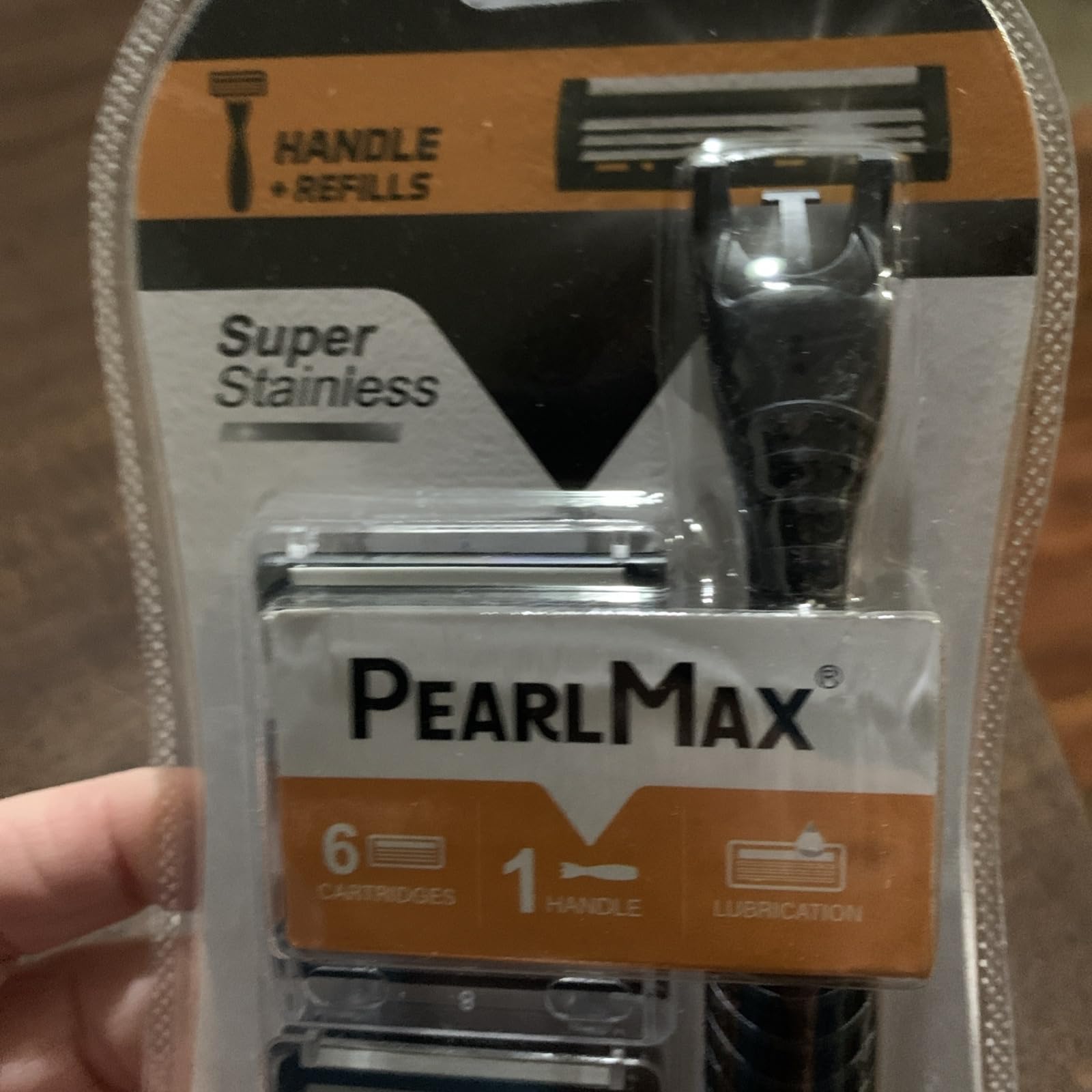 Pearl Max Disposable Razors, Long-lasting 3-Blade Razors With Slim Head for Precision Shaving, 1 Handle and 6 Cartridges, 7 Piece Shaving Kit (Handle Black)