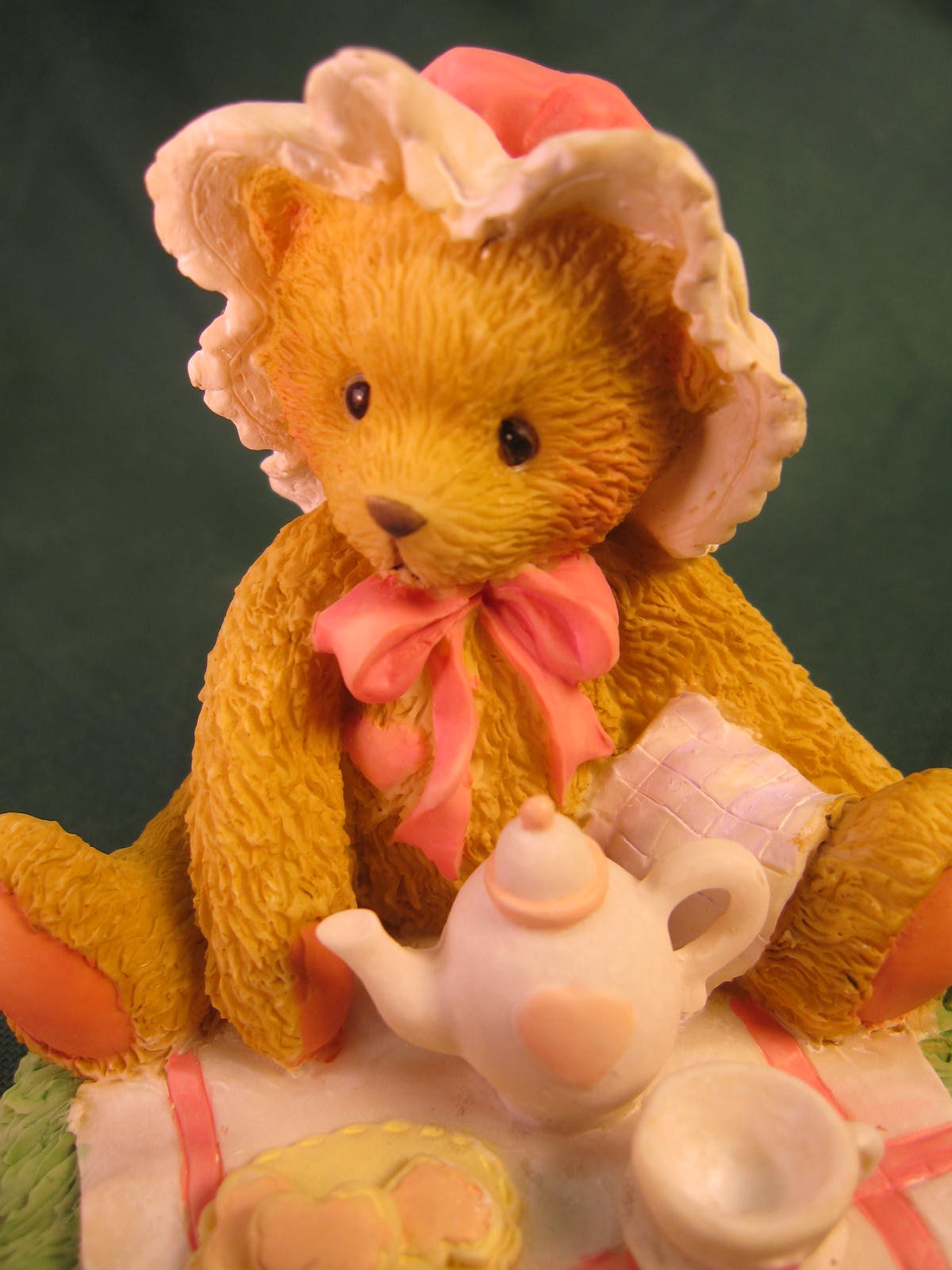 Amazon.com: Cherished Teddies Marie Friendship Is a Special Treat