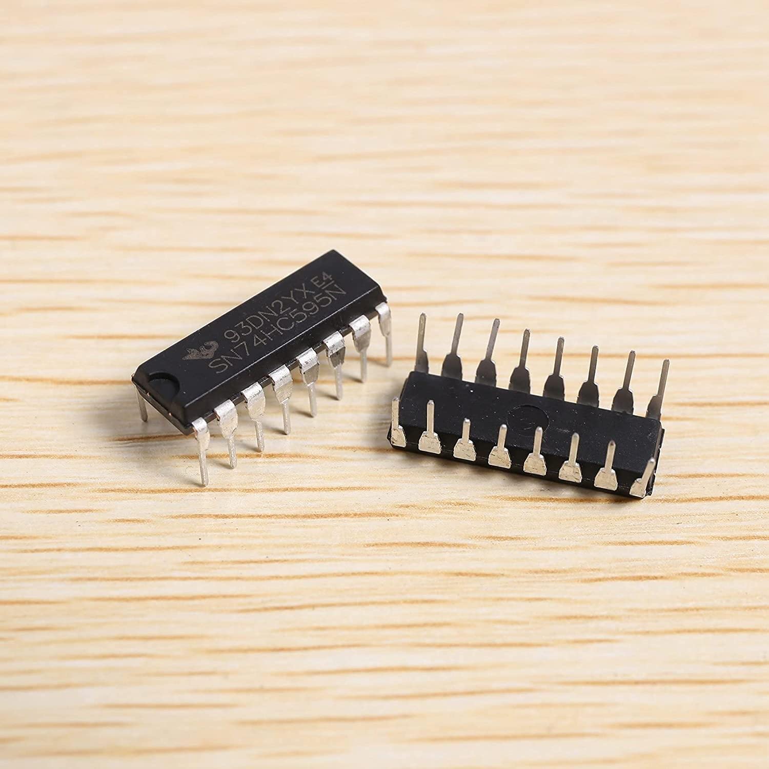 Amazon | 25 個 74Hc595 Ic 8 ビット シフト レジスタ Dip-16 回路 W