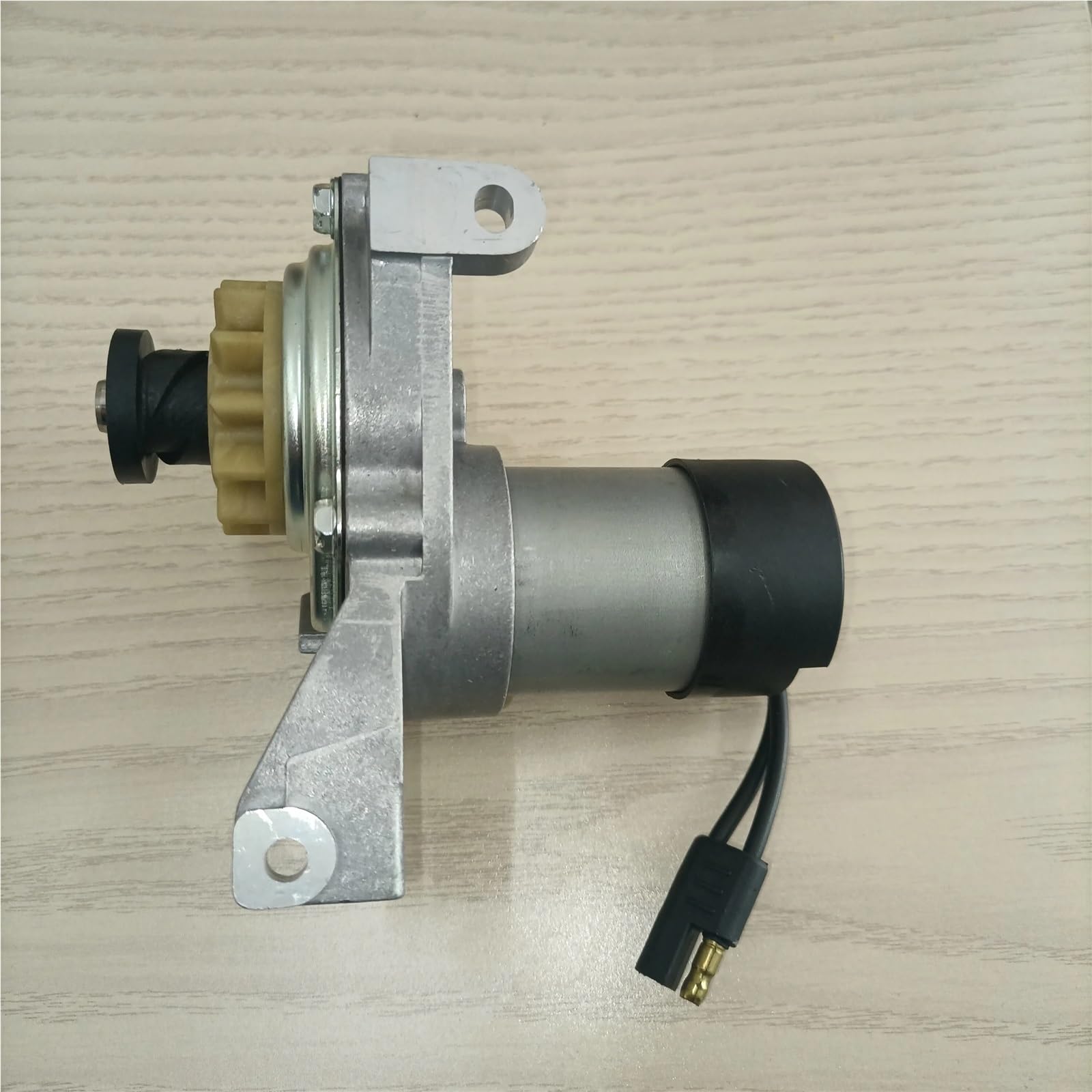 Rozrusznik silnika Pasuje do Briggs-Stratton STG93647 775is 875is 950is 18V Rozrusznik 799241 84005206