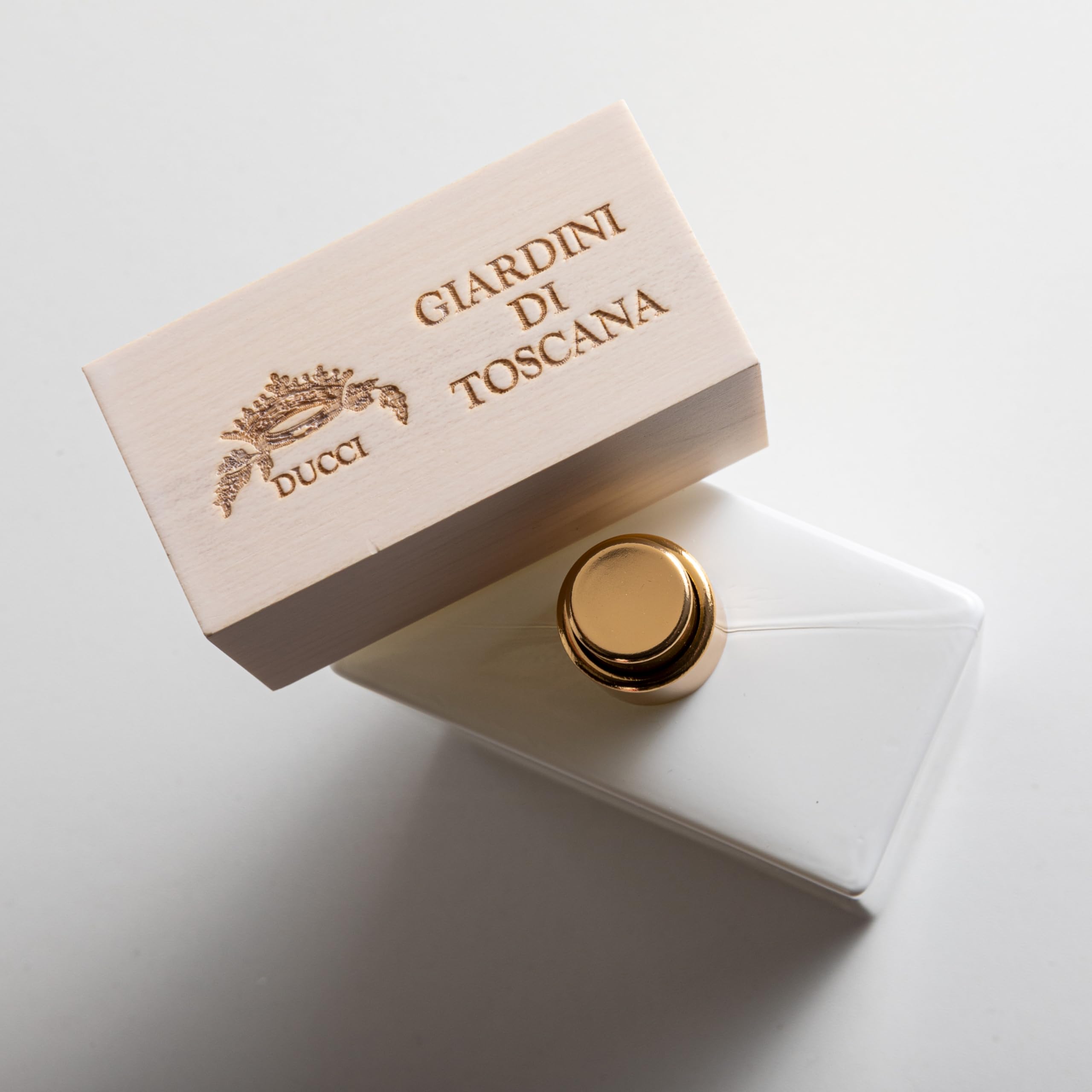 Amazon.com : Giardini di Toscana - Bianco Latte Eau de Parfum